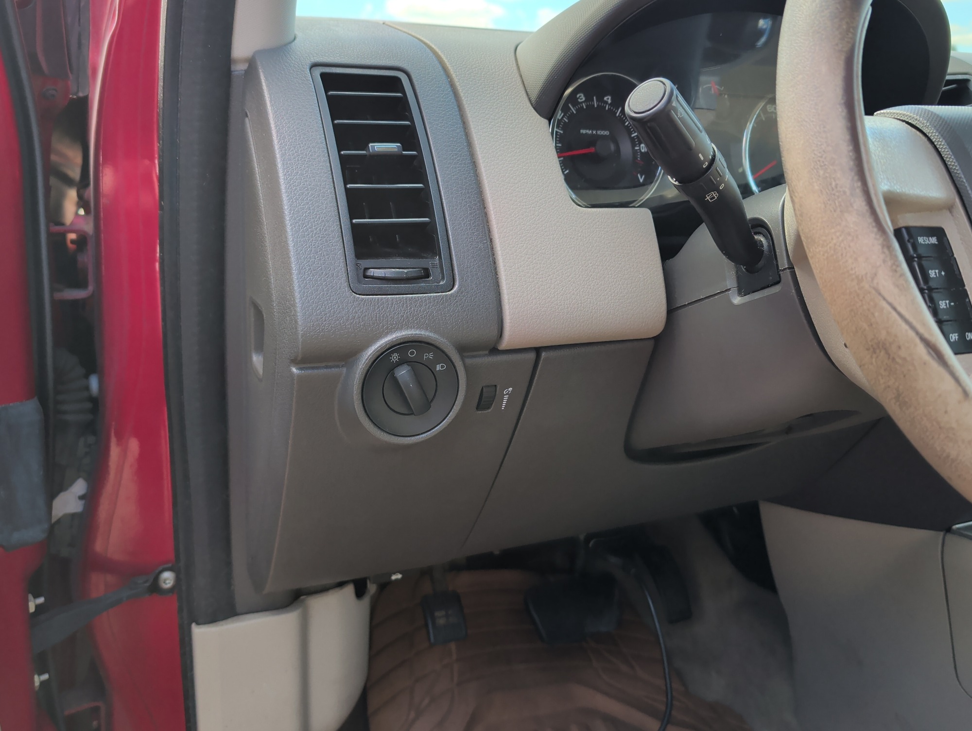 2007 ford edge se-fwd with 258081 miles for sale near elk-river, minnesota 106568_37_left_of_steering_wheel.jpg