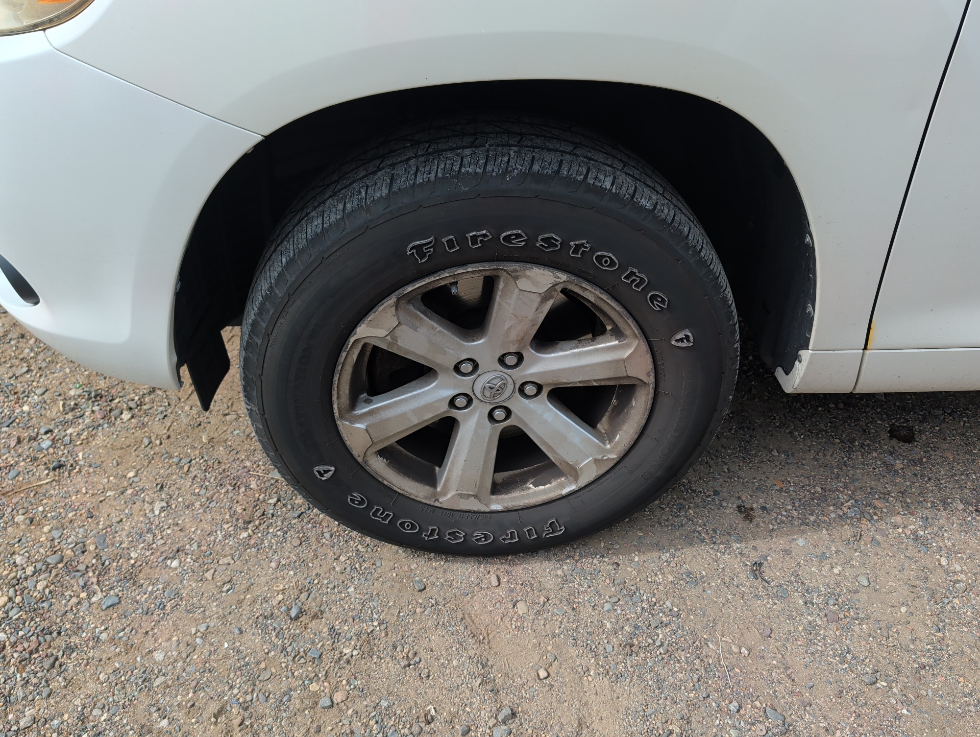 2008 toyota highlander base-4wd with 296754 miles for sale near elk-river, minnesota 106570_12_drv_front_wheel.jpg