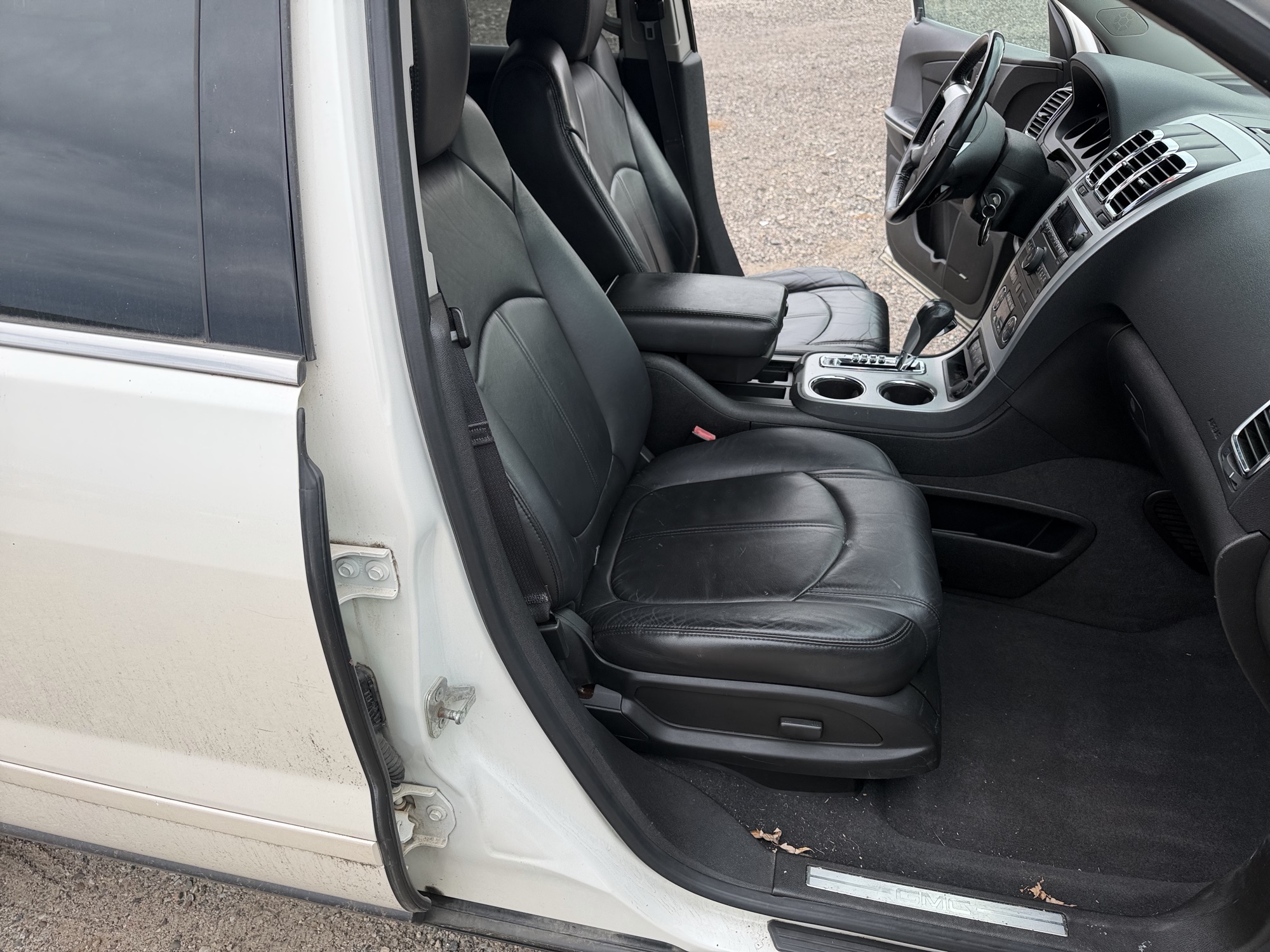 2012 gmc acadia slt-1-awd with 221954 miles for sale near elk-river, minnesota 106571_31_passenger_seat.jpg