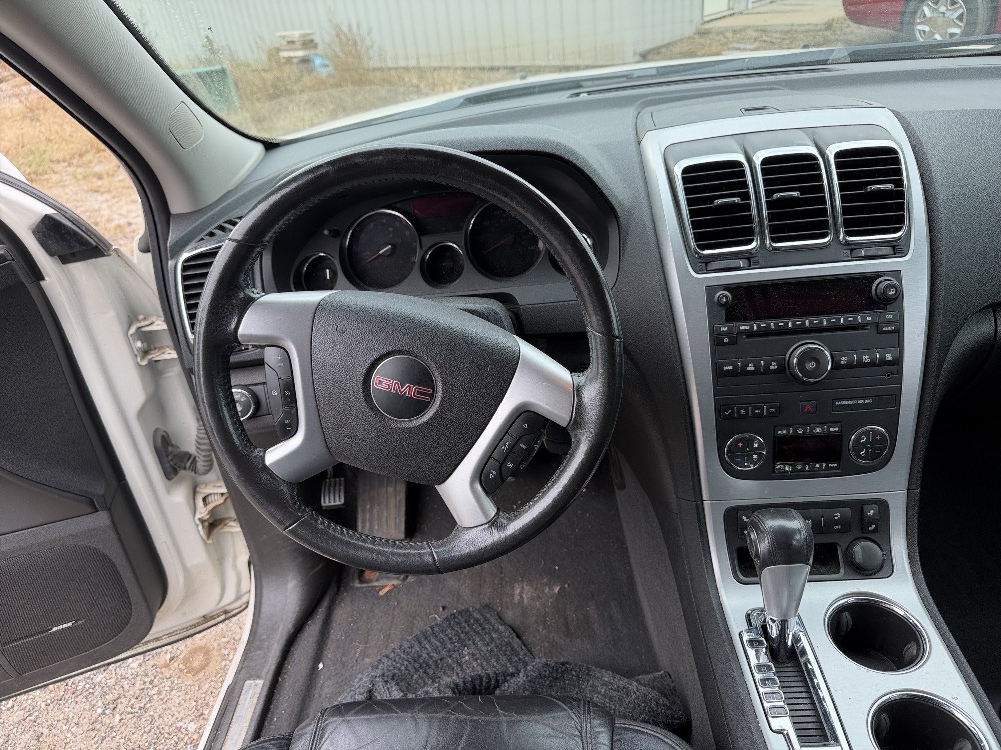 2012 gmc acadia slt-1-awd with 221954 miles for sale near elk-river, minnesota 106571_33_dash_from_driver.jpg
