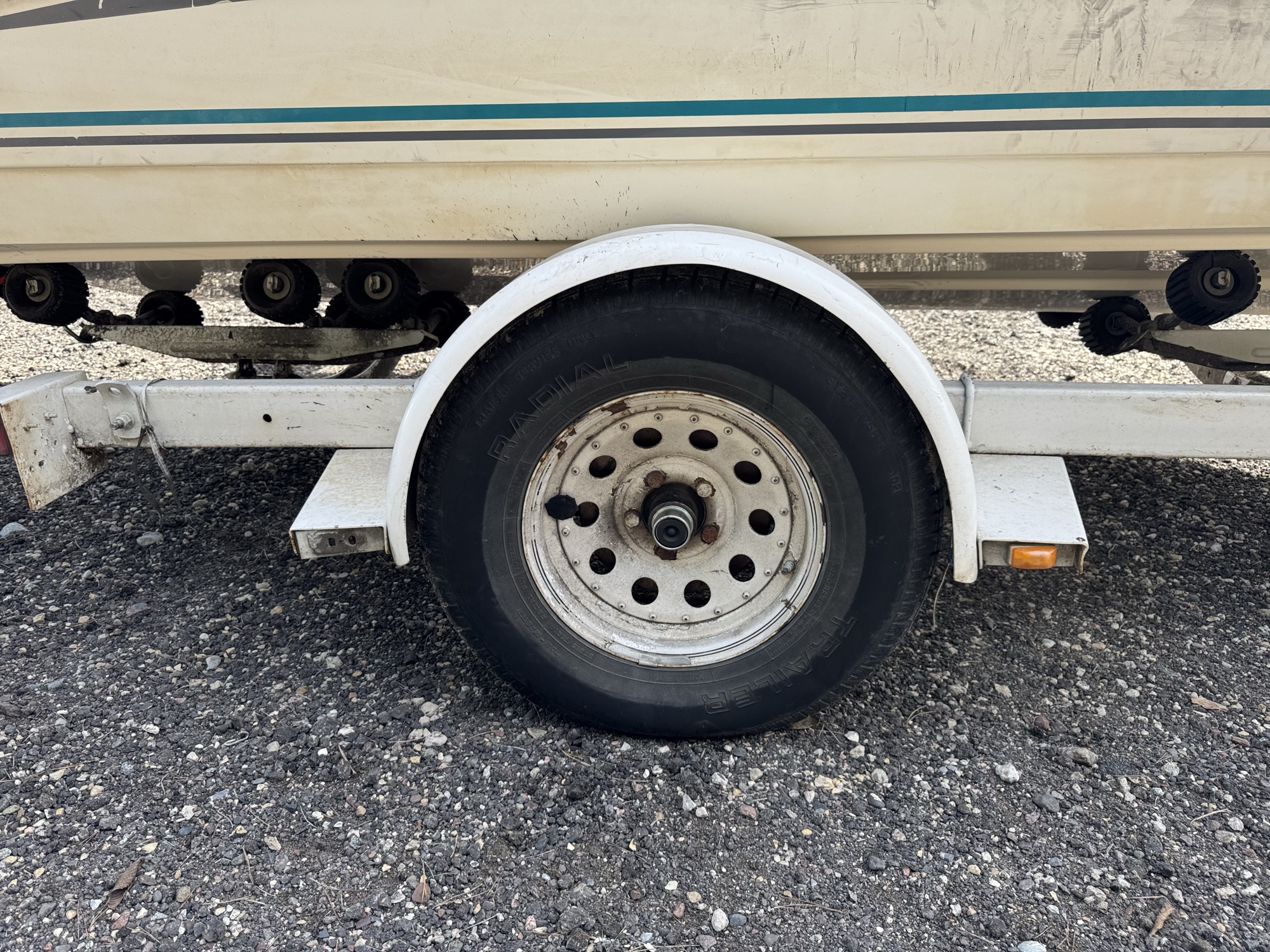 1993 ebbtide campione for sale near Elk River, Minnesota 106573_14_rear_pass_wheel.jpg
