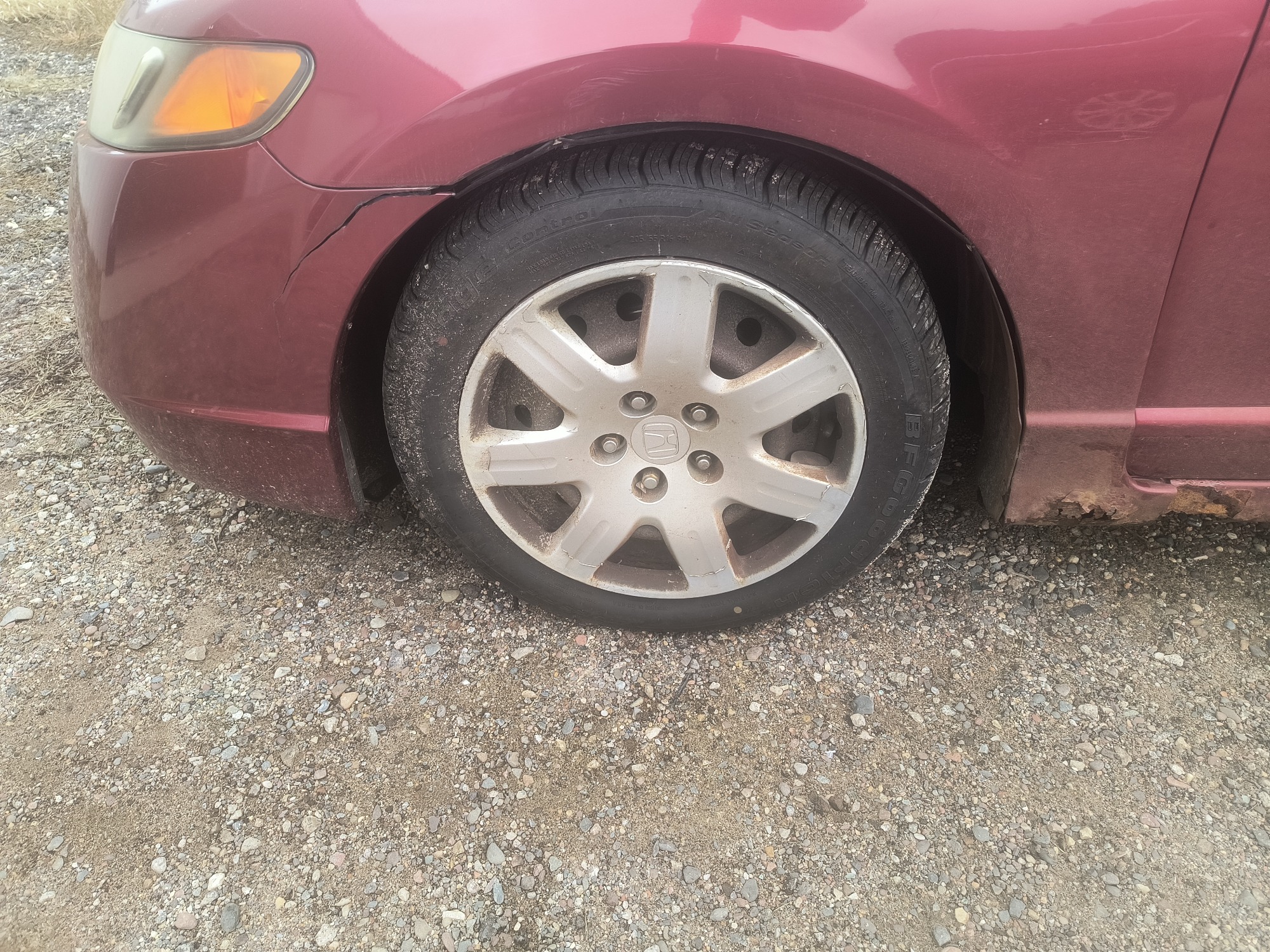2006 honda civic lx-sedan-at with 229409 miles for sale near Elk River, Minnesota 106574_12_drv_front_wheel.jpg