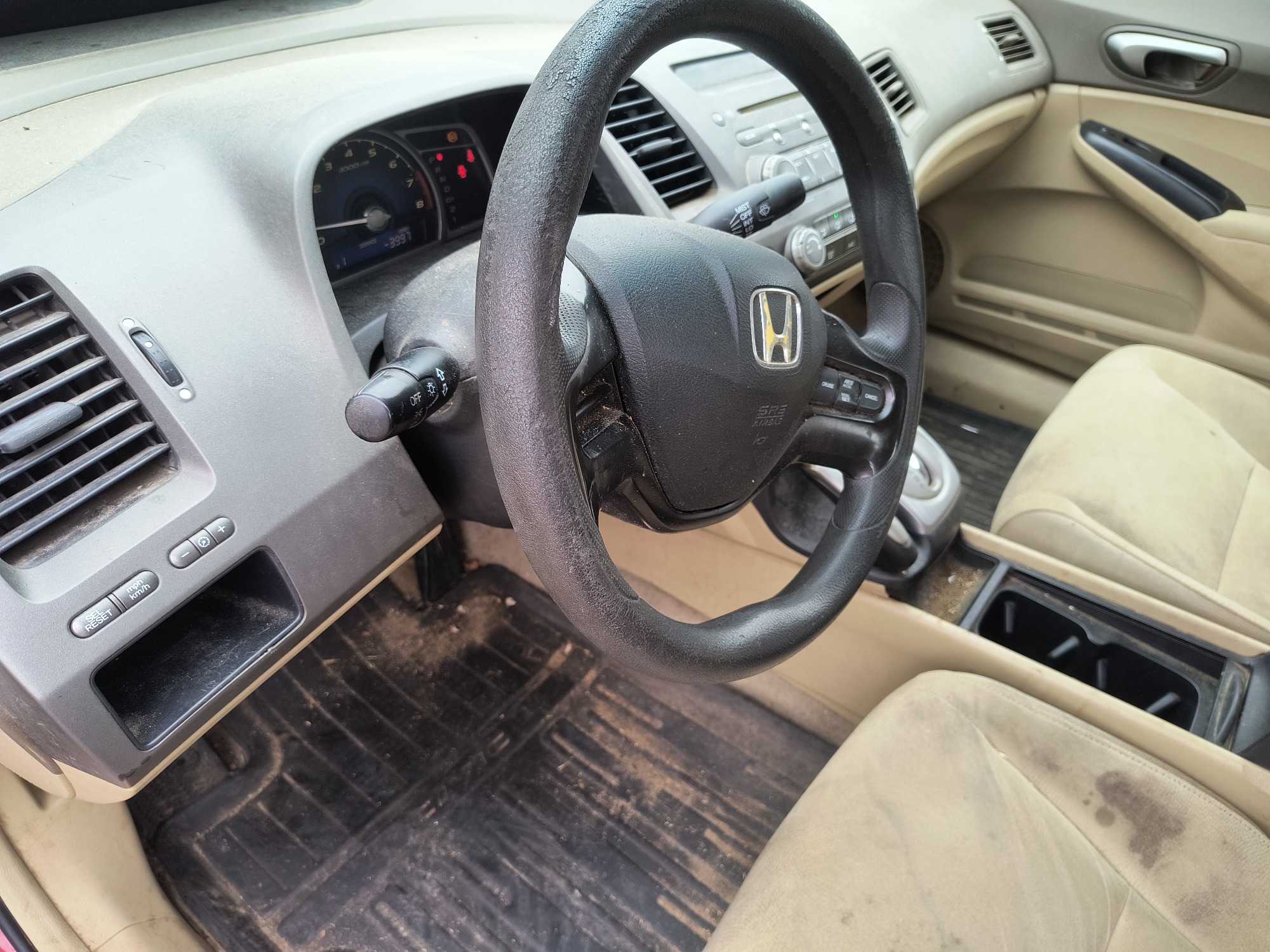 2006 honda civic lx-sedan-at with 229409 miles for sale near Elk River, Minnesota 106574_37_left_of_steering_wheel.jpg