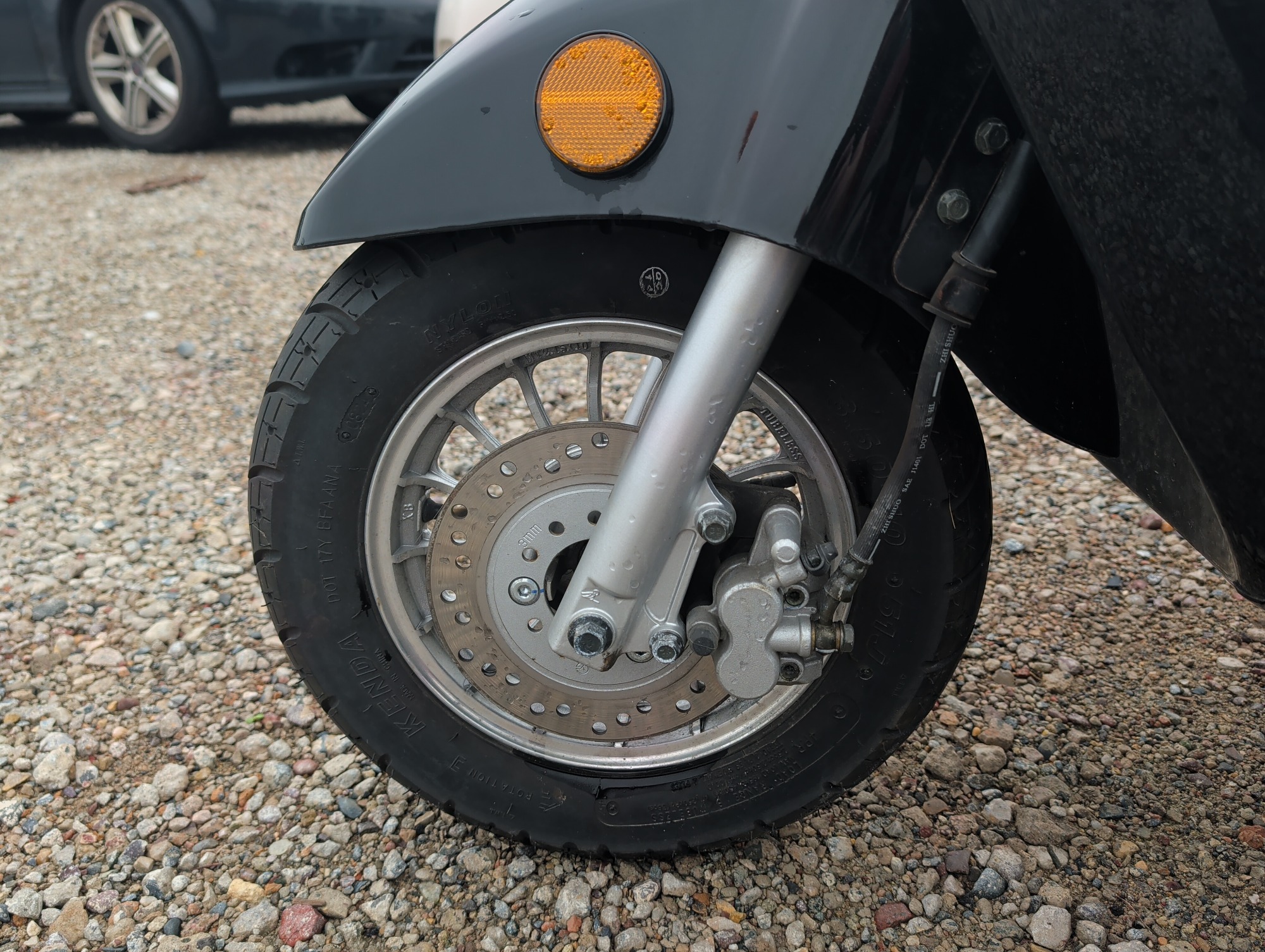 2025 zhng-lucky moped with 724 miles for sale near Elk River, Minnesota 106575_15_front_pass_wheel.jpg