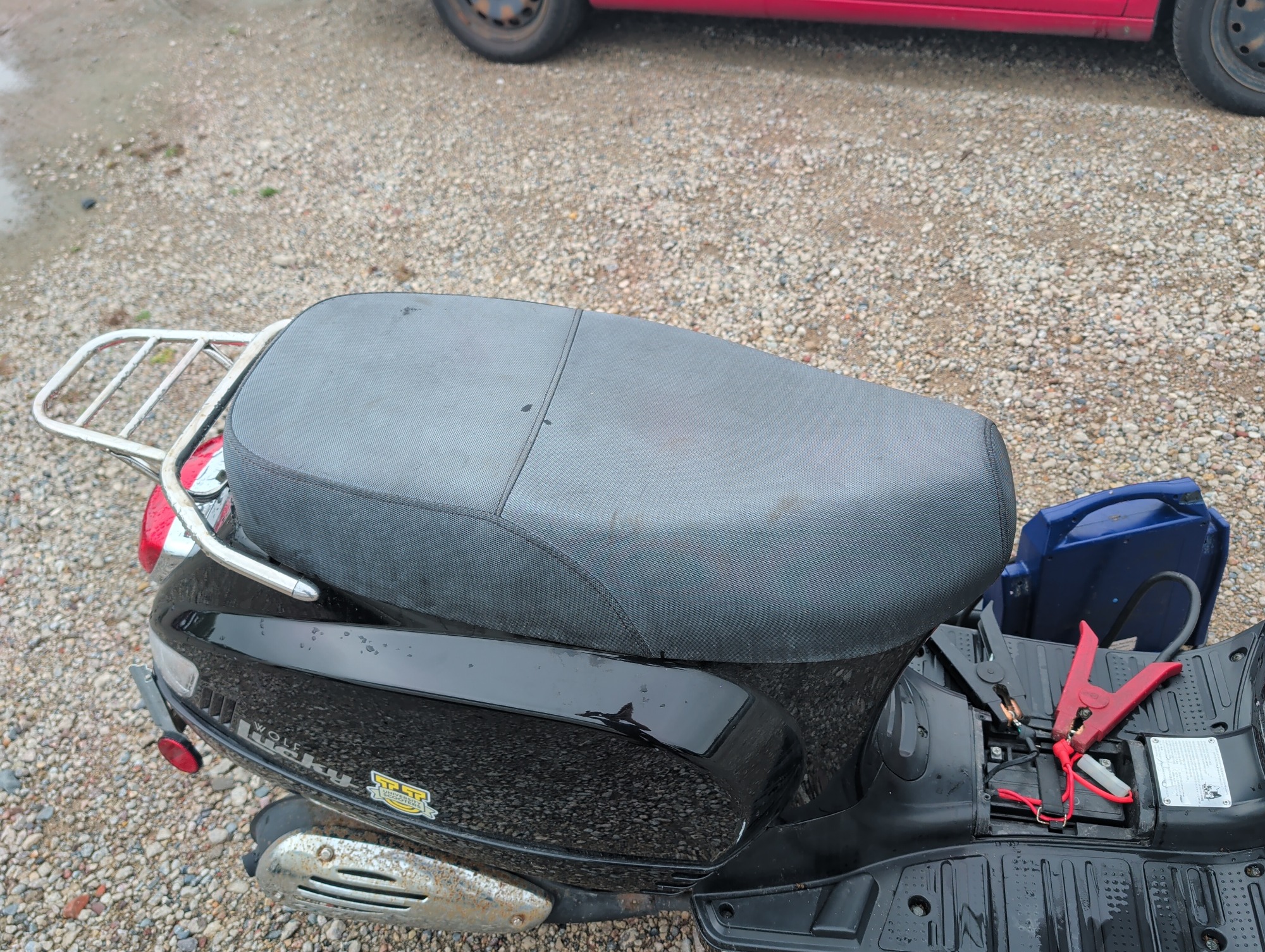 2025 zhng-lucky moped with 724 miles for sale near Elk River, Minnesota 106575_24_drv_rear_seat.jpg