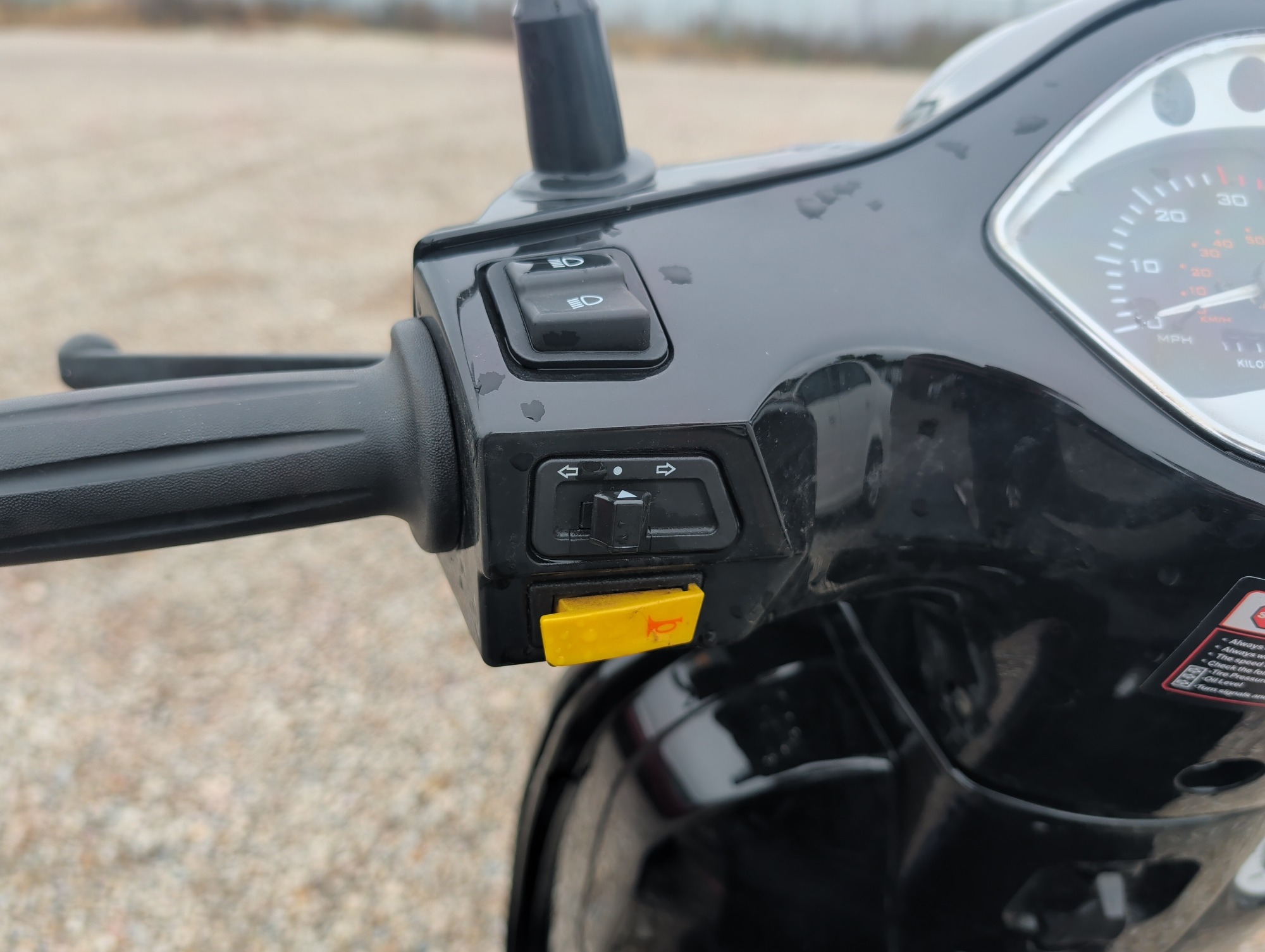 2025 zhng-lucky moped with 724 miles for sale near Elk River, Minnesota 106575_37_left_of_steering_wheel.jpg
