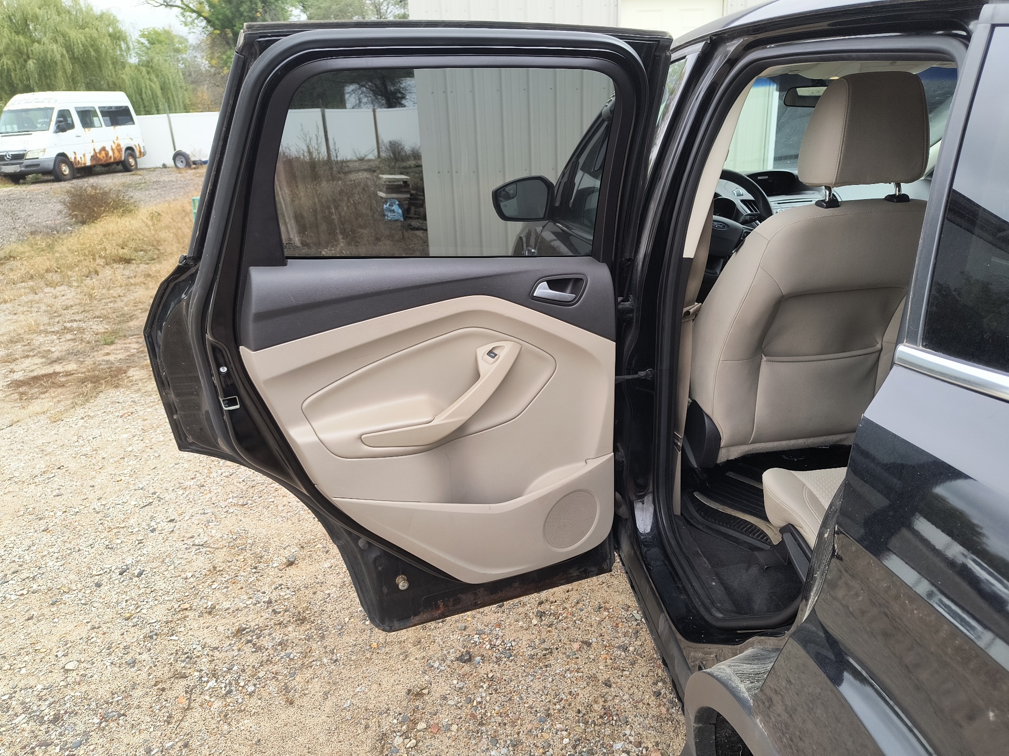 2017 ford escape se-4wd with 175150 miles for sale near Elk River, Minnesota 106576_25_drv_rear_door_panel.jpg