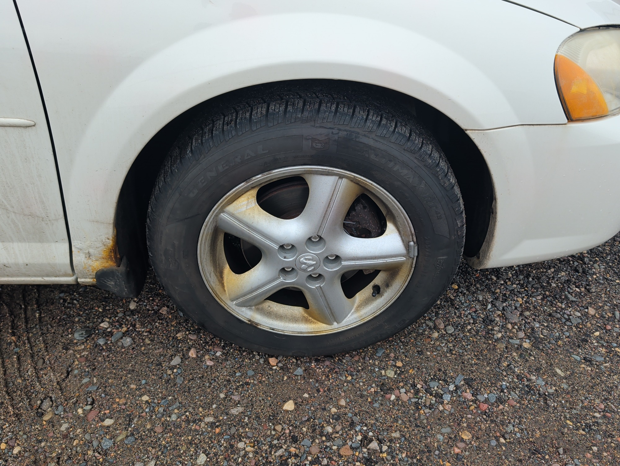 2005 dodge stratus with 83806 miles for sale near Elk River, Minnesota 106577_15_front_pass_wheel.jpg