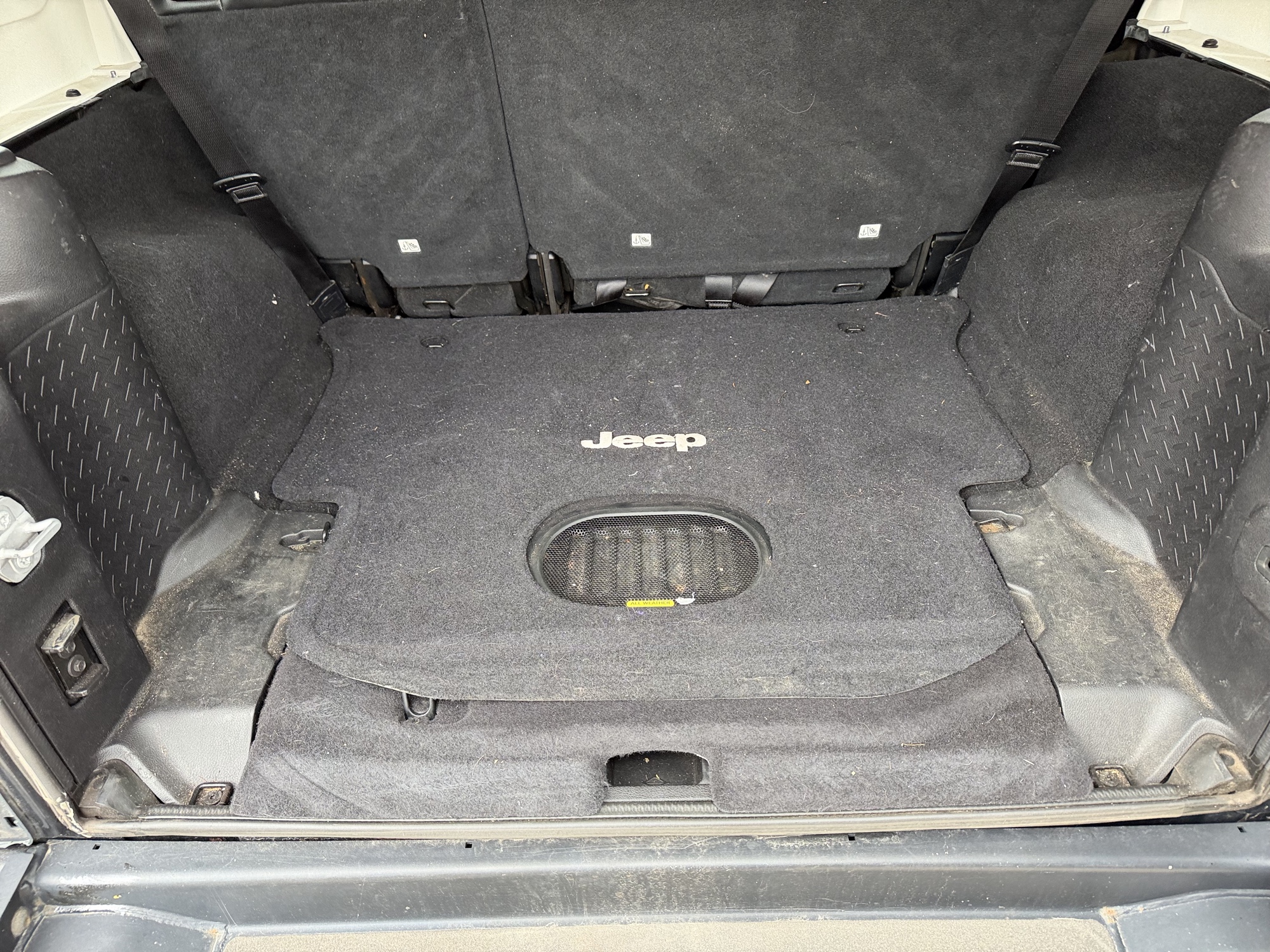 2016 jeep wrangler unlimited-sahara-4wd with 91724 miles for sale near Elk River, Minnesota 106578_26_trunk.jpg
