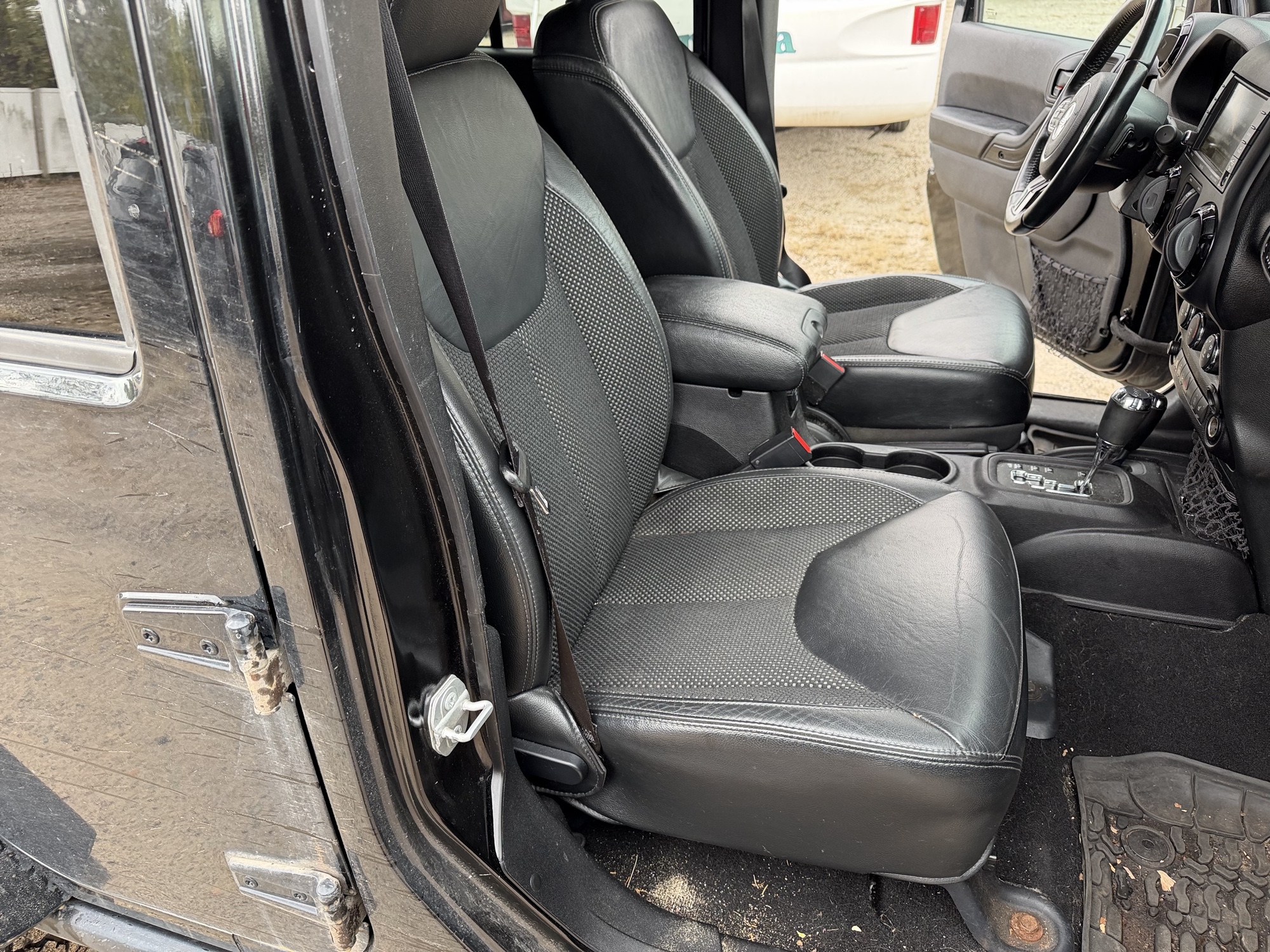 2016 jeep wrangler unlimited-sahara-4wd with 91724 miles for sale near Elk River, Minnesota 106578_31_passenger_seat.jpg