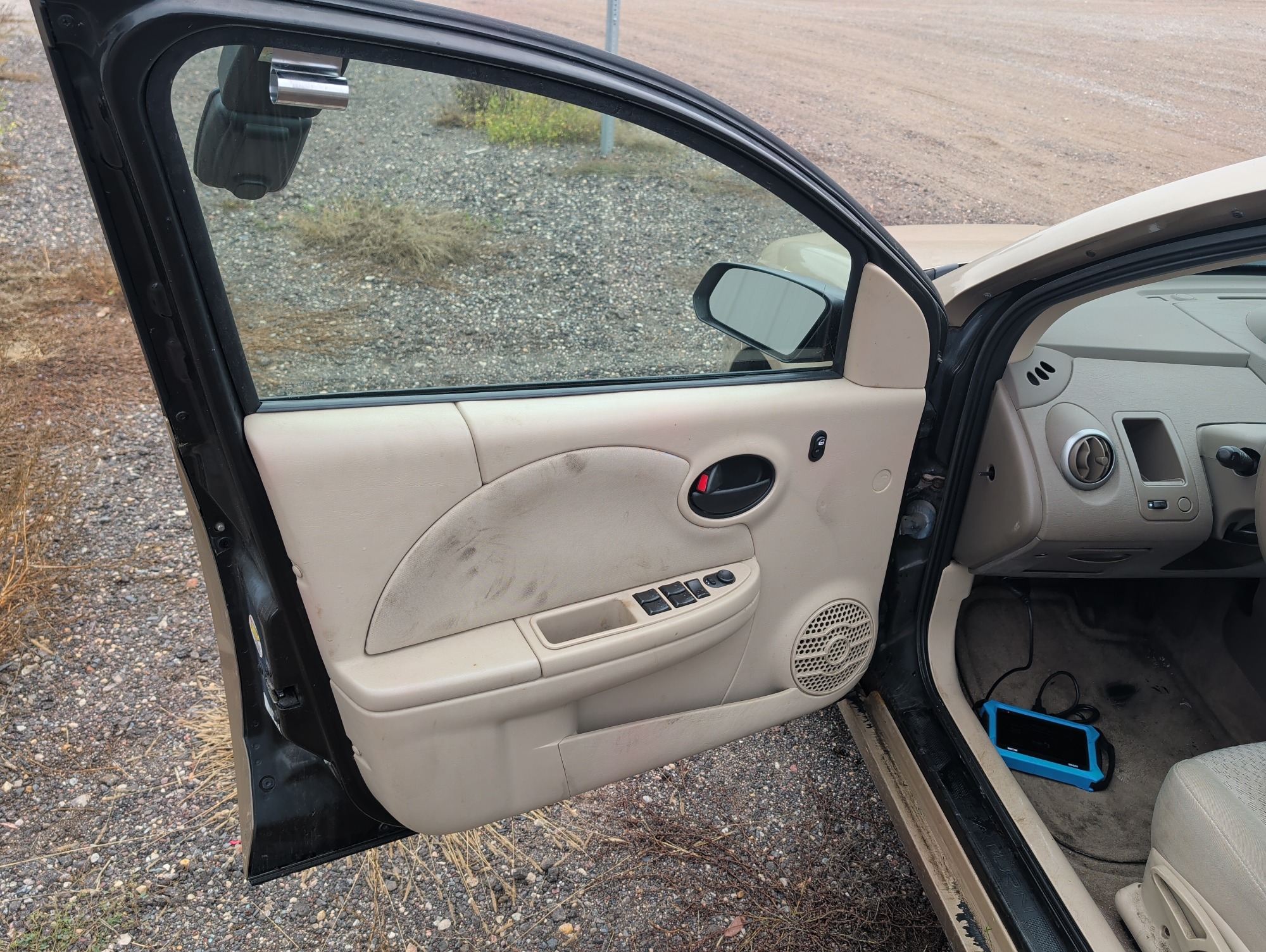 2006 saturn ion with 93338 miles for sale near Elk River, Minnesota 106579_23_driver_door_panel.jpg