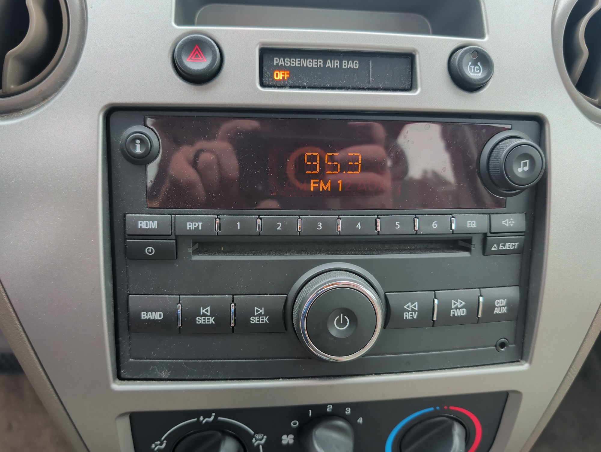 2006 saturn ion with 93338 miles for sale near Elk River, Minnesota 106579_39_radio_closeup.jpg