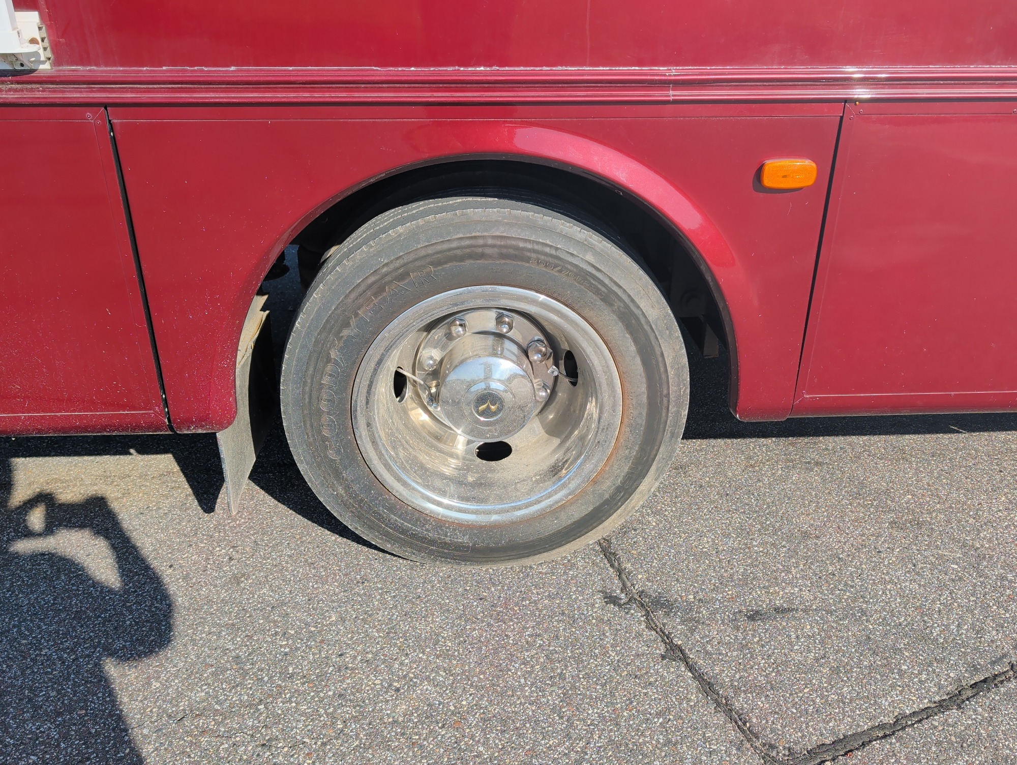 2000 roadmaster rail-dyanaster - with 51208 miles for sale near Elk River, Minnesota 106580_14_rear_pass_wheel.jpg