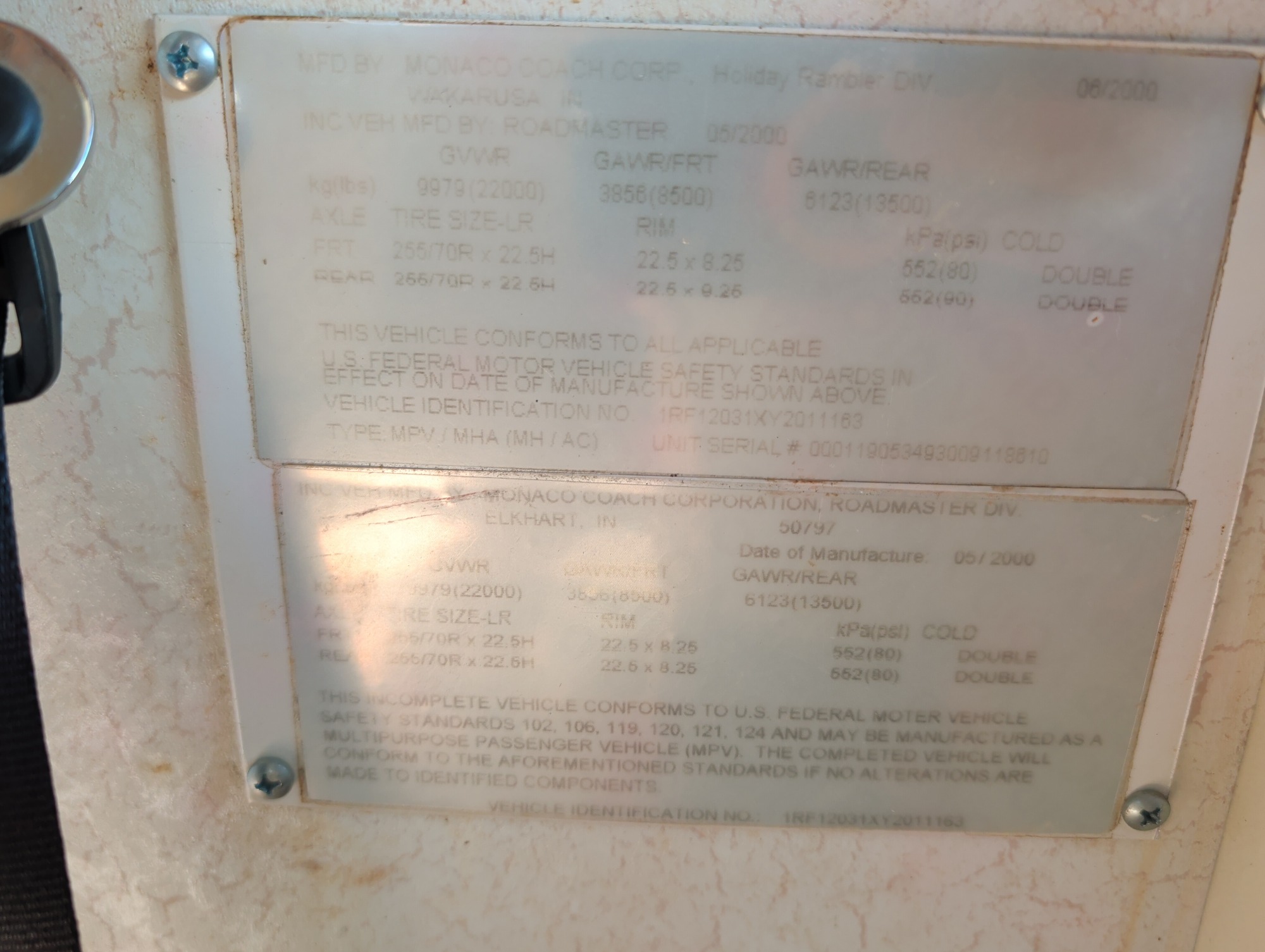 2000 roadmaster rail-dyanaster - with 51208 miles for sale near Elk River, Minnesota 106580_47_door_vin_sticker.jpg