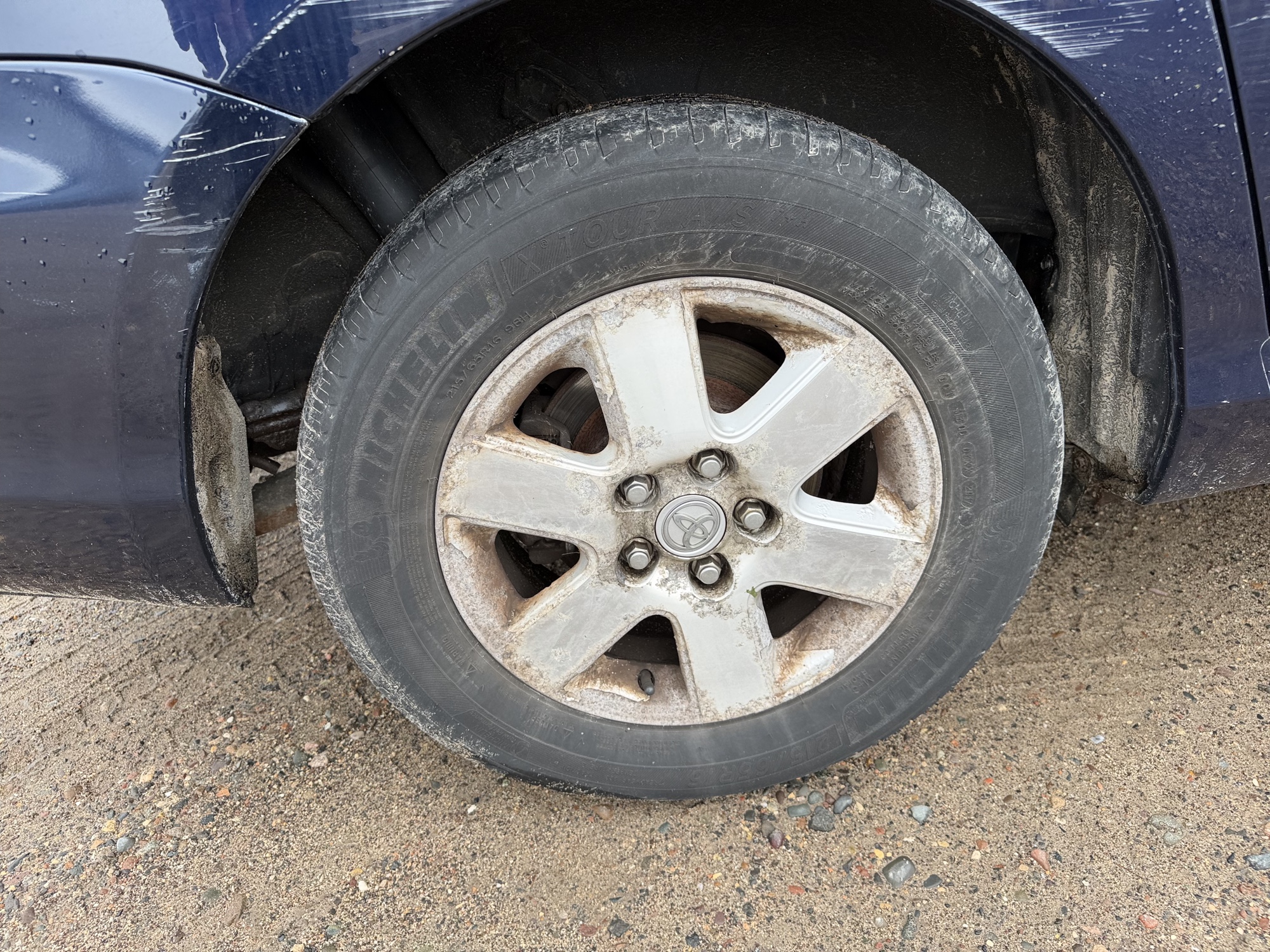 2006 toyota sienna le-7-passenger with 96729 miles for sale near Elk River, Minnesota 106581_14_rear_pass_wheel.jpg
