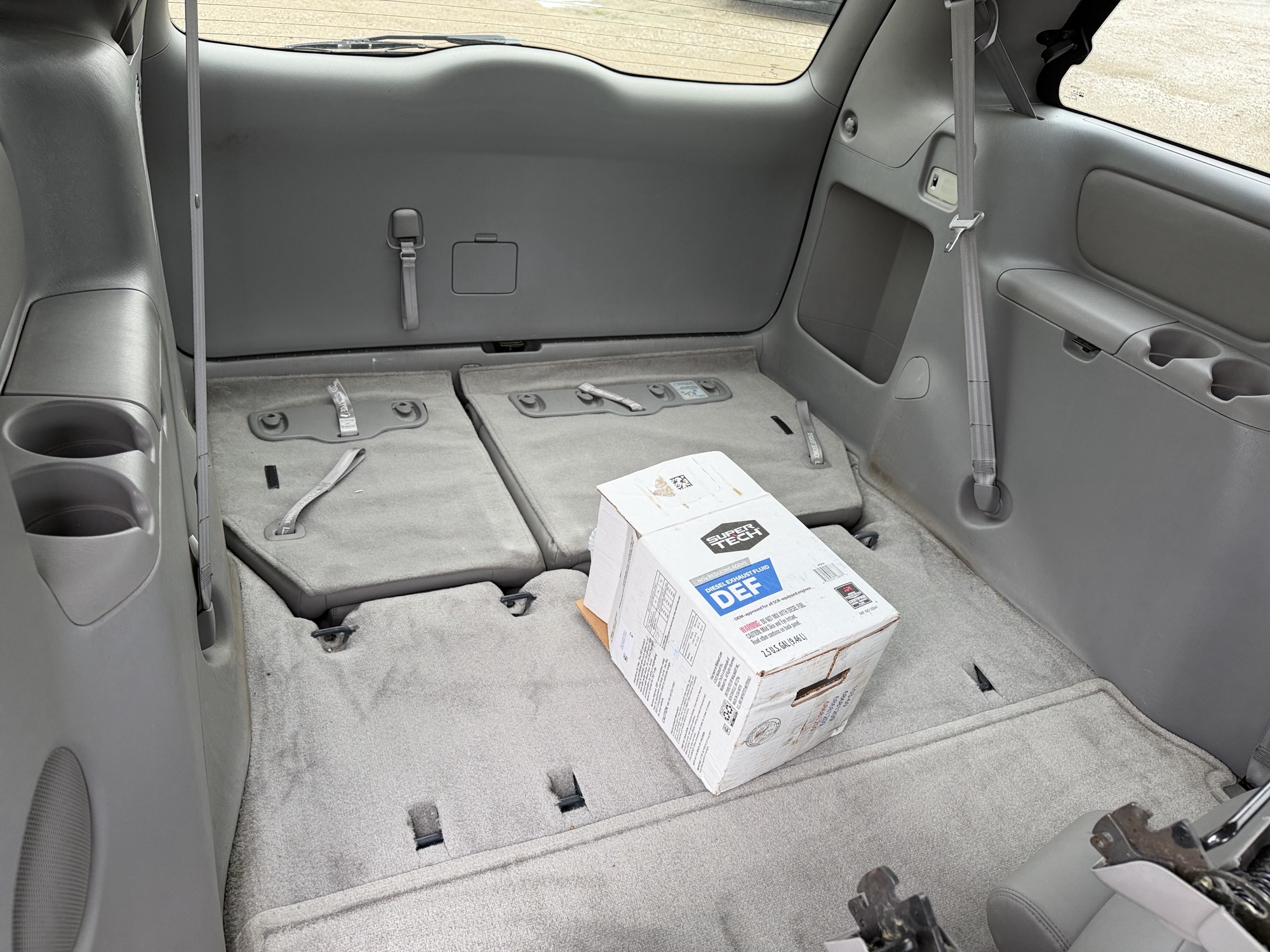 2006 toyota sienna le-7-passenger with 96729 miles for sale near Elk River, Minnesota 106581_29_third_row_seat.jpg