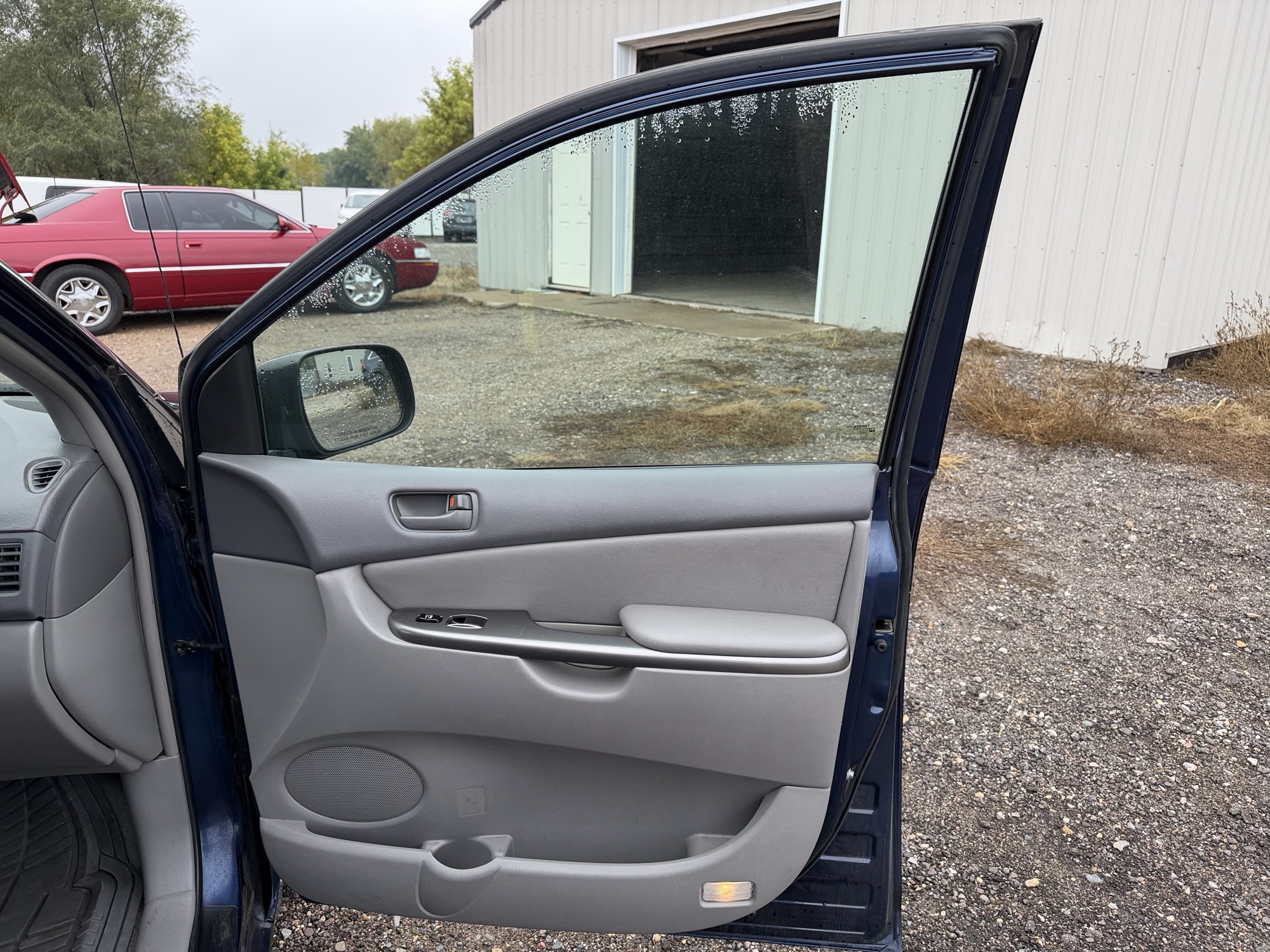2006 toyota sienna le-7-passenger with 96729 miles for sale near Elk River, Minnesota 106581_32_passenger_door_panel.jpg