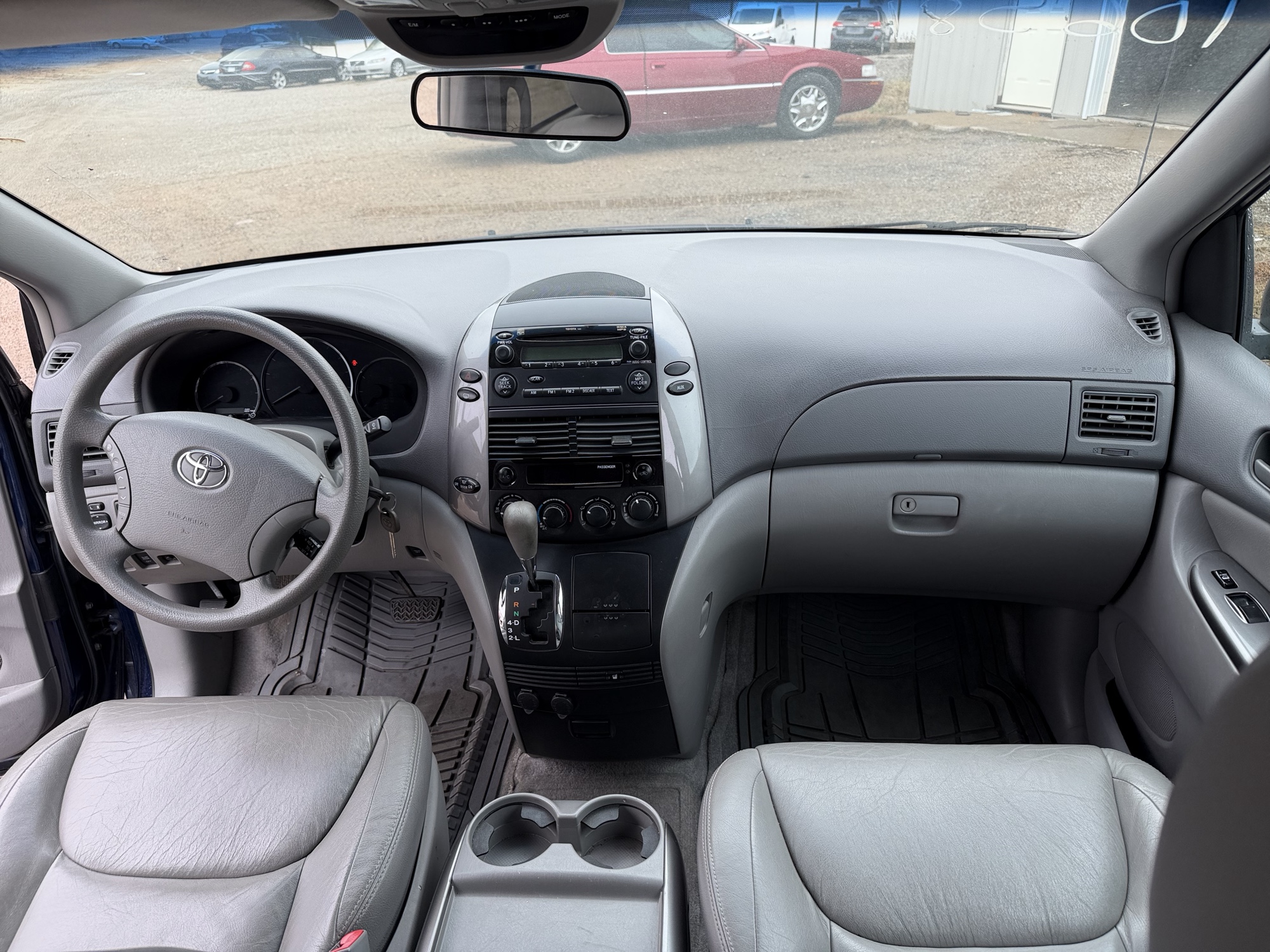 2006 toyota sienna le-7-passenger with 96729 miles for sale near Elk River, Minnesota 106581_34_whole_dash.jpg