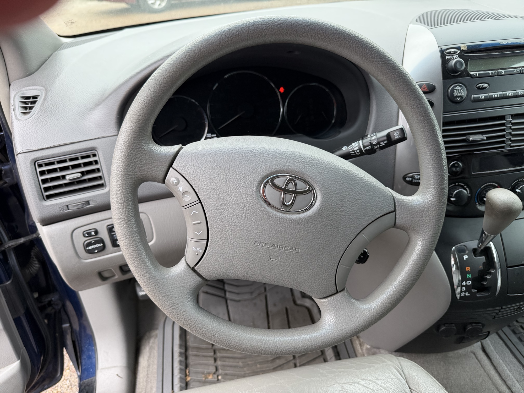 2006 toyota sienna le-7-passenger with 96729 miles for sale near Elk River, Minnesota 106581_36_steering_wheel.jpg