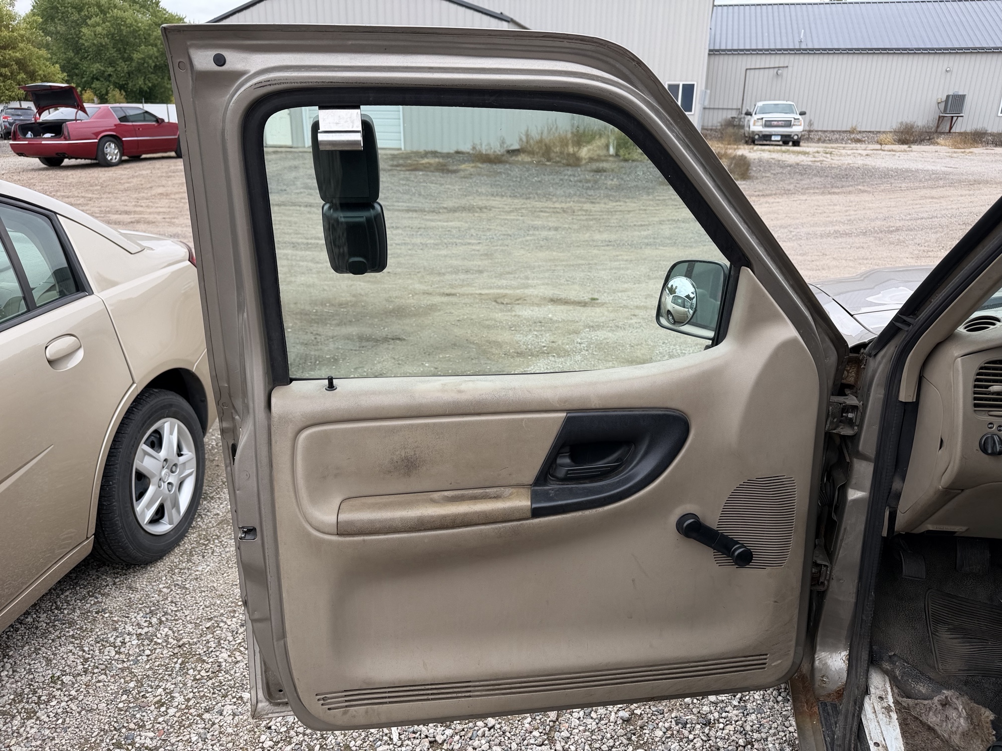 2004 ford ranger xlt-long-bed-2wd with 248447 miles for sale near Elk River, Minnesota 106582_23_driver_door_panel.jpg