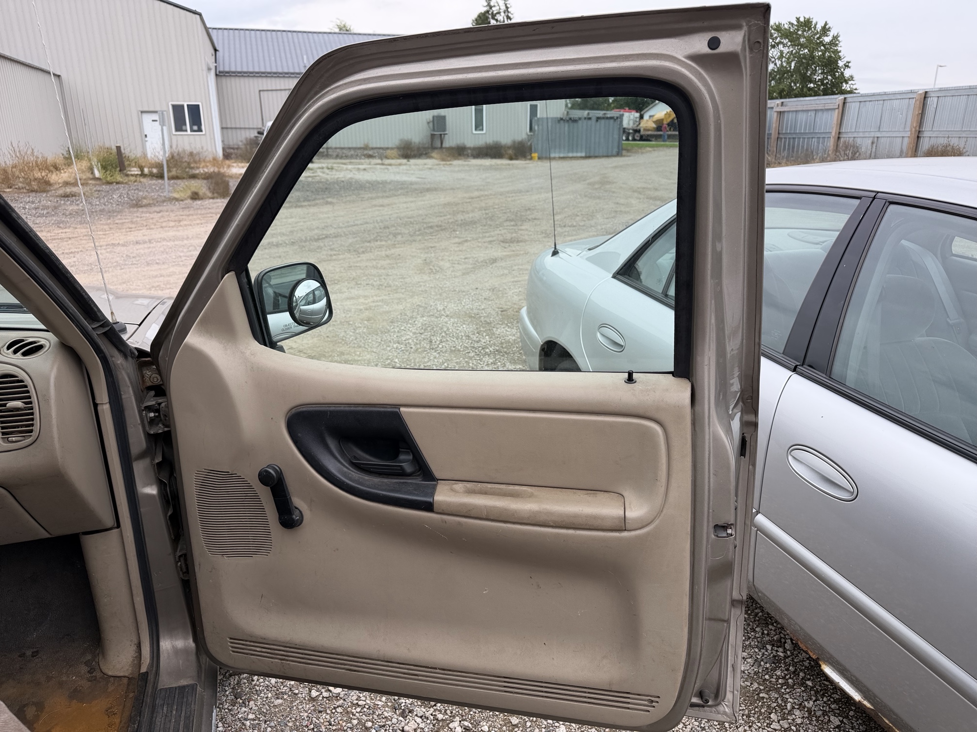 2004 ford ranger xlt-long-bed-2wd with 248447 miles for sale near Elk River, Minnesota 106582_32_passenger_door_panel.jpg