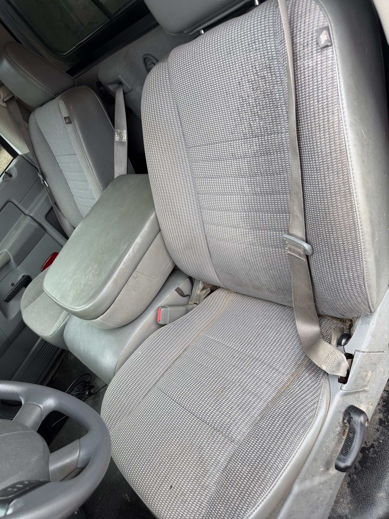 2008 dodge ram-1500 st-2wd with 146554 miles for sale near St. Louis, Missouri 106583_22_driver_seat.jpg