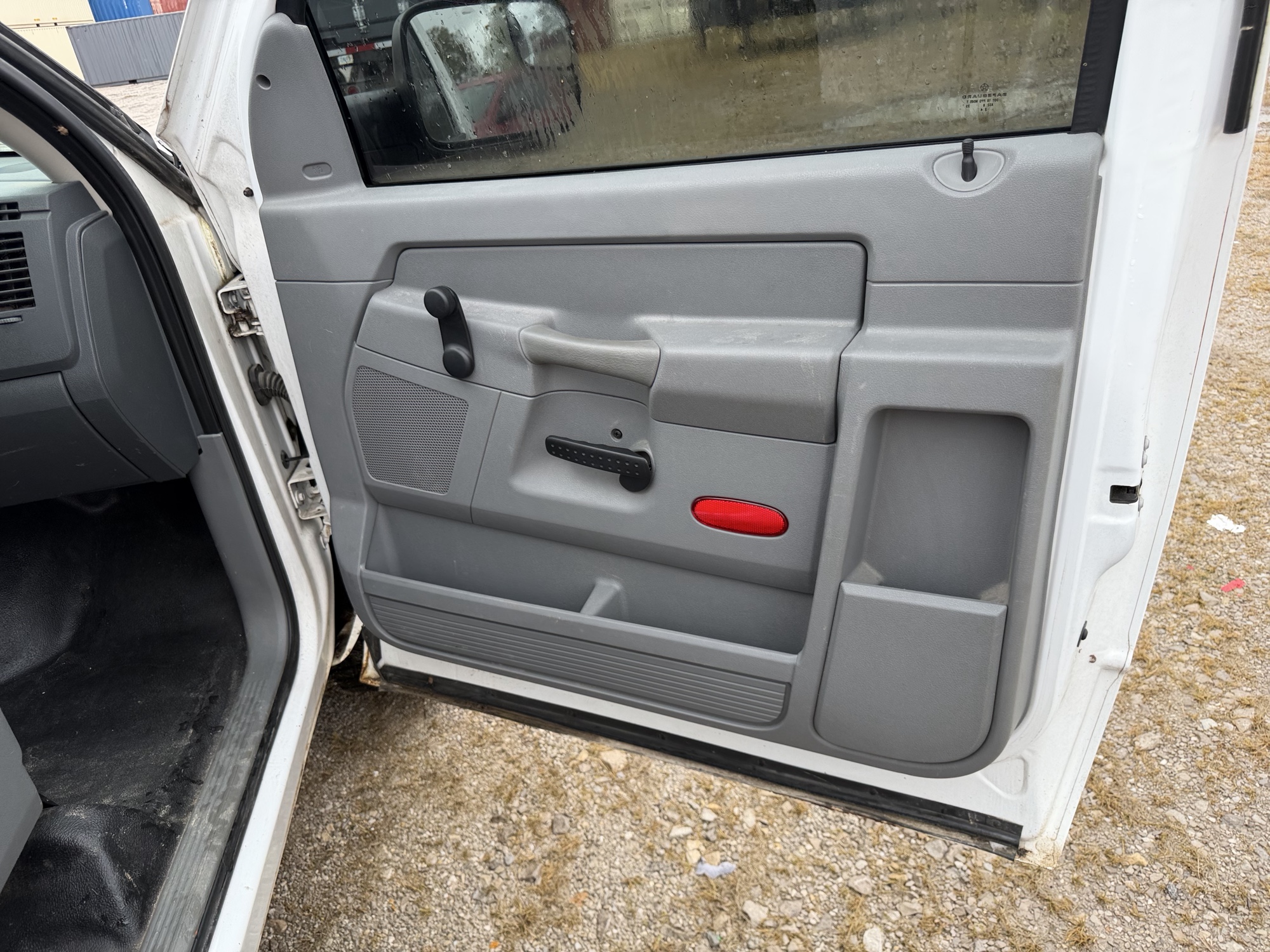2008 dodge ram-1500 st-2wd with 146554 miles for sale near St. Louis, Missouri 106583_32_passenger_door_panel.jpg