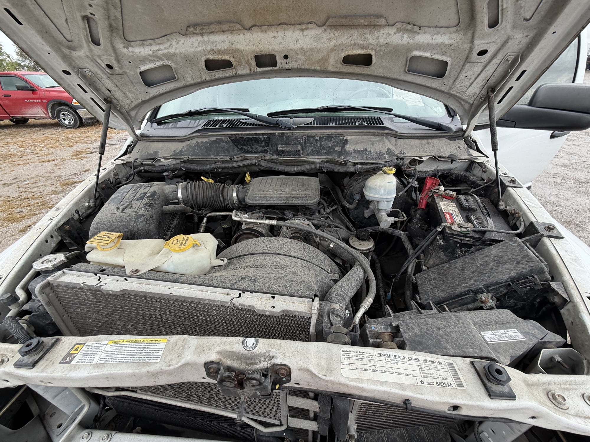 2008 dodge ram-1500 st-2wd with 146554 miles for sale near St. Louis, Missouri 106583_49_engine_bay.jpg