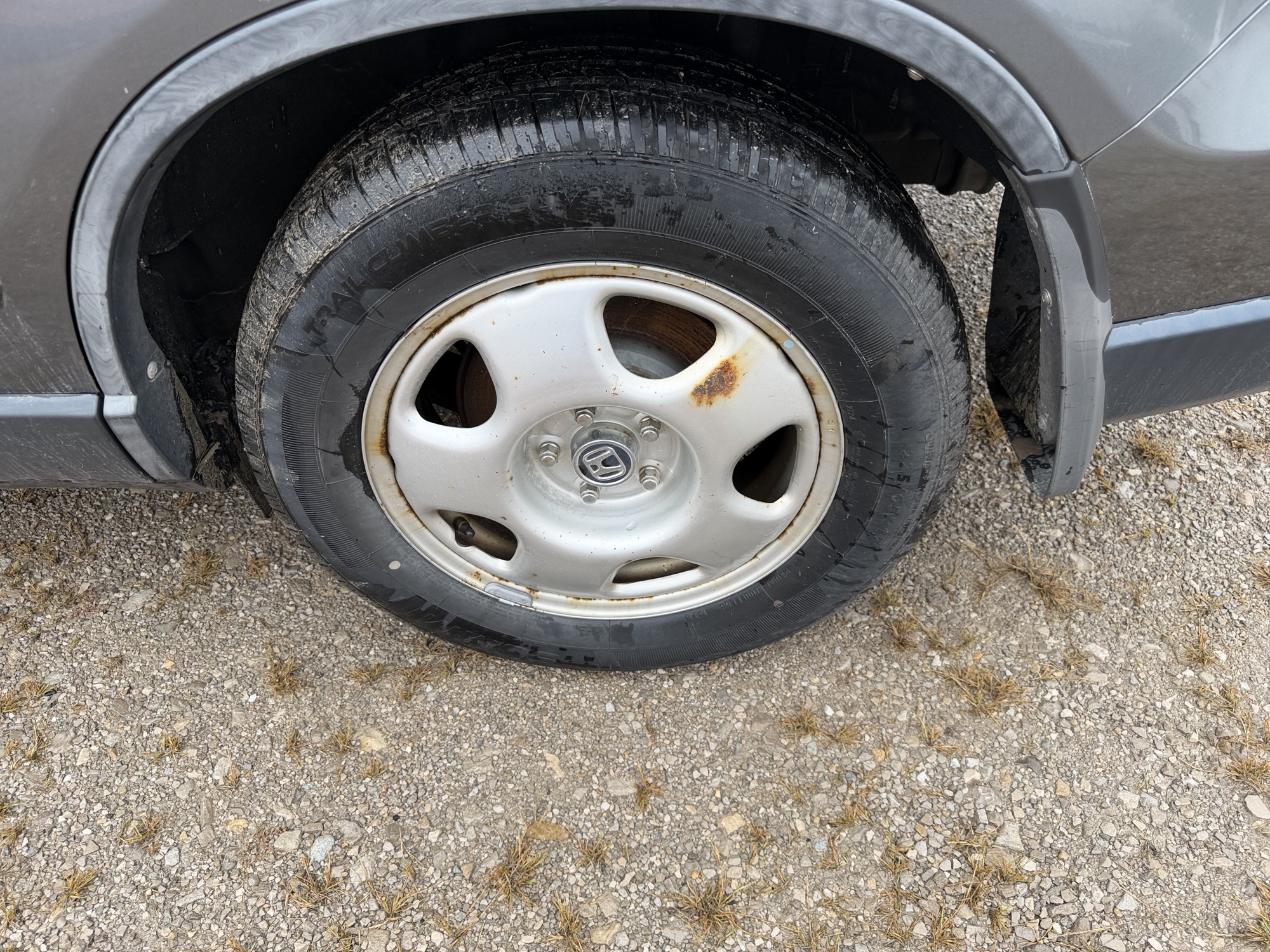 2011 honda cr-v lx-2wd-5-speed-at with 323616 miles for sale near St. Louis, Missouri 106584_13_rear_drv_wheel.jpg