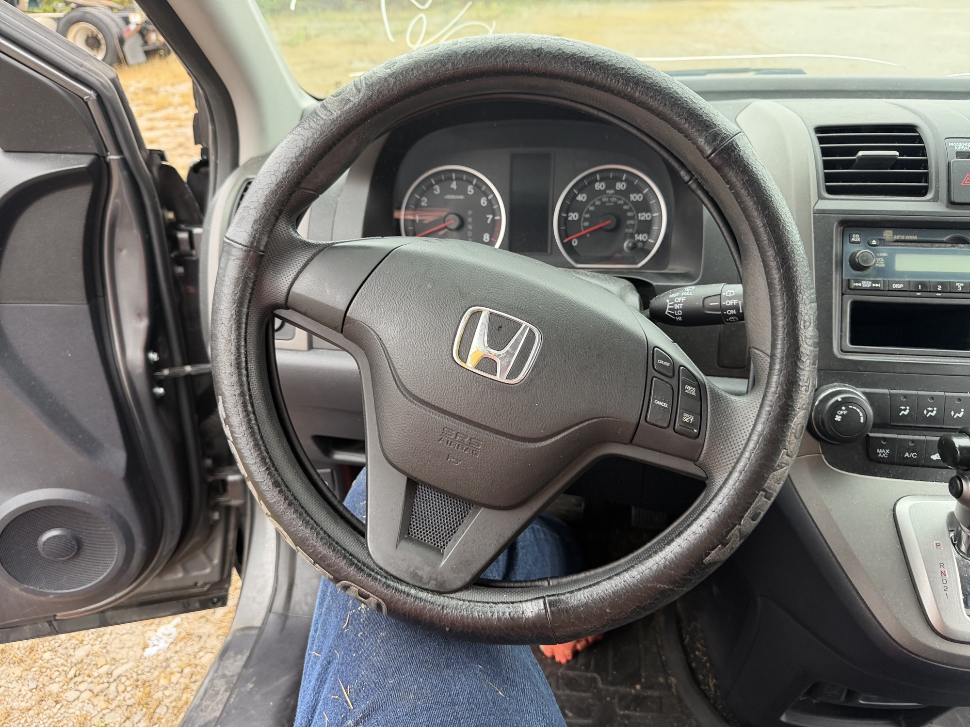2011 honda cr-v lx-2wd-5-speed-at with 323616 miles for sale near St. Louis, Missouri 106584_33_dash_from_driver.jpg