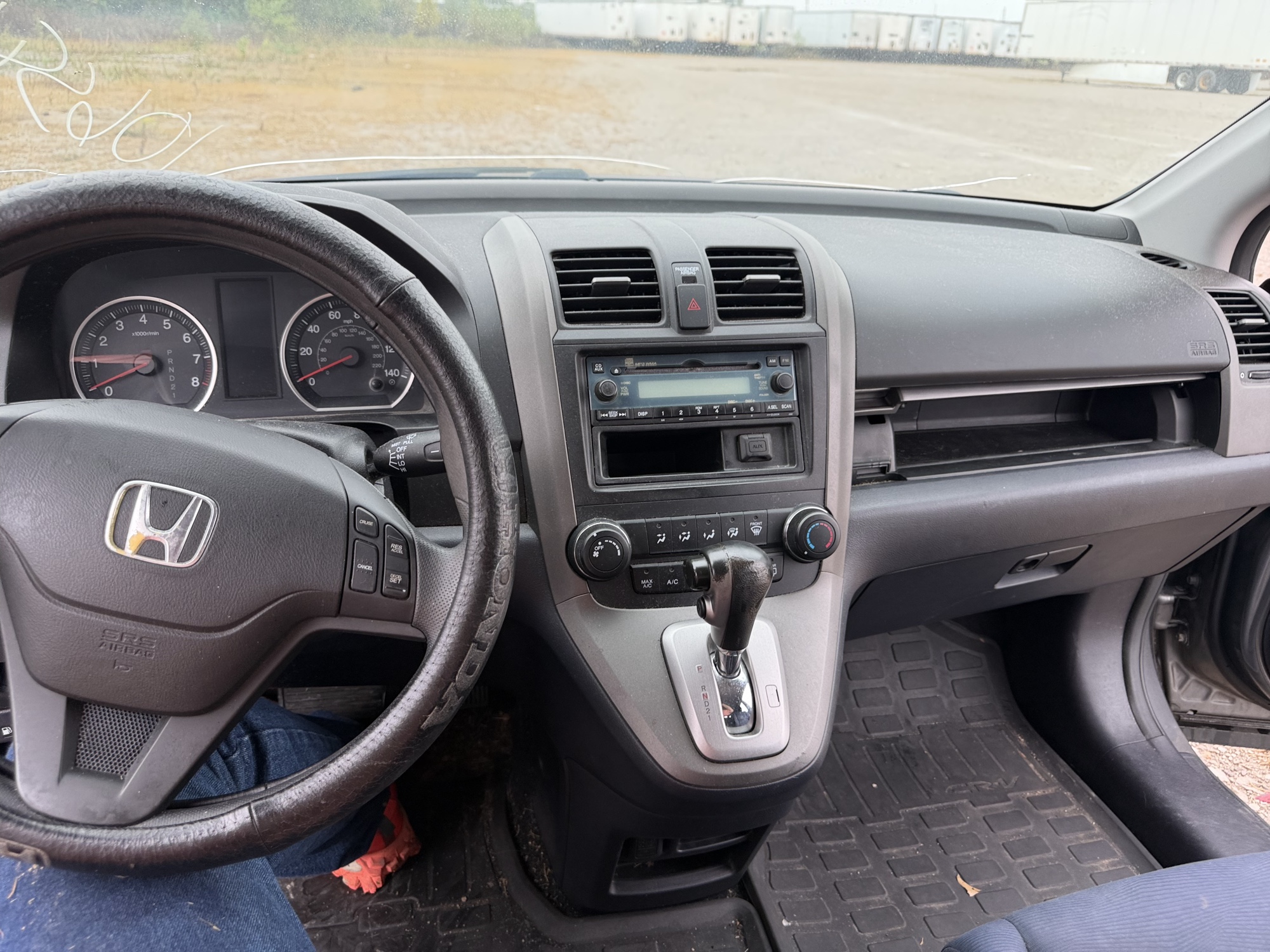 2011 honda cr-v lx-2wd-5-speed-at with 323616 miles for sale near St. Louis, Missouri 106584_34_whole_dash.jpg