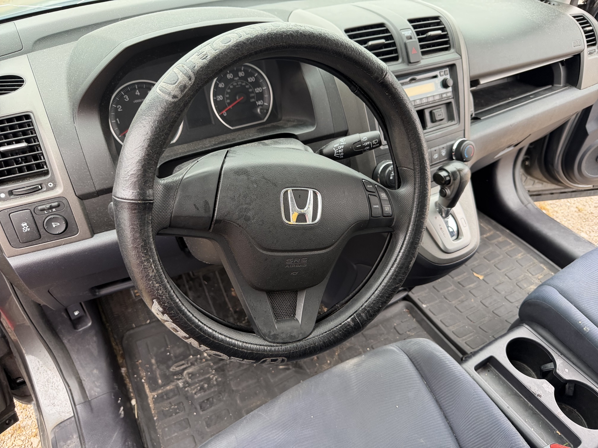 2011 honda cr-v lx-2wd-5-speed-at with 323616 miles for sale near St. Louis, Missouri 106584_36_steering_wheel.jpg
