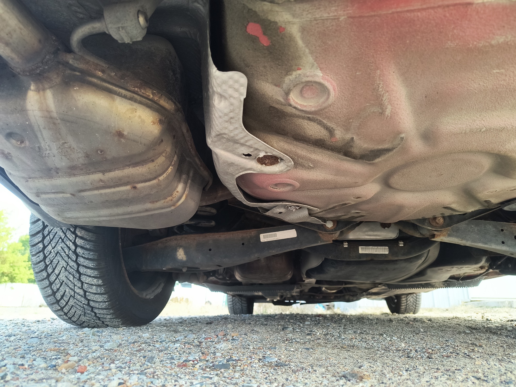 2010 volkswagen jetta s-pzev with 147137 miles for sale near Elk River, Minnesota 106585_19_undercar_rear.jpg