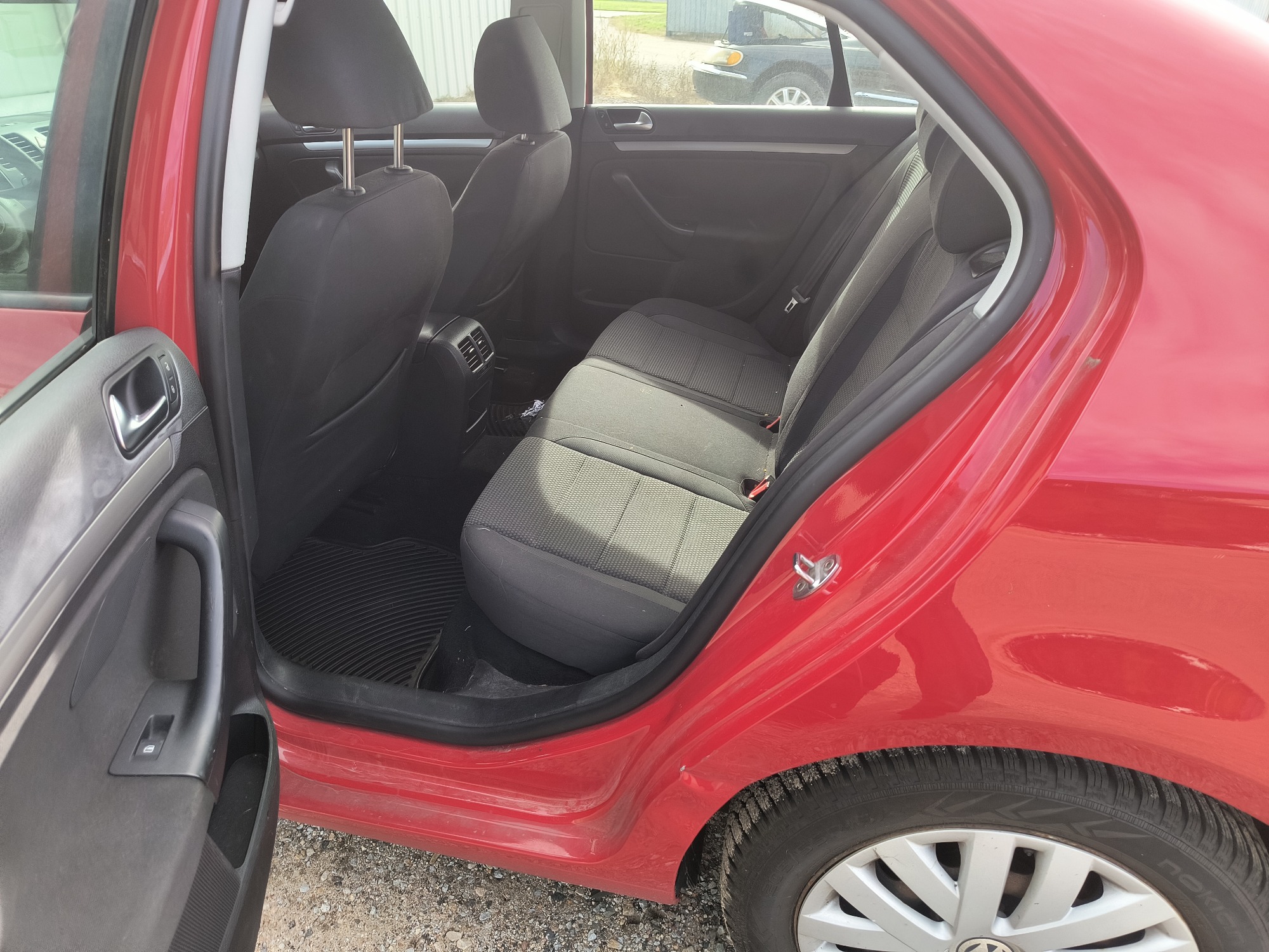 2010 volkswagen jetta s-pzev with 147137 miles for sale near Elk River, Minnesota 106585_24_drv_rear_seat.jpg