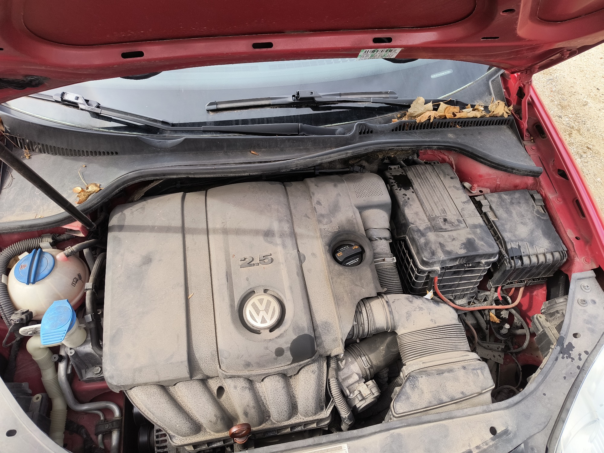 2010 volkswagen jetta s-pzev with 147137 miles for sale near Elk River, Minnesota 106585_49_engine_bay.jpg