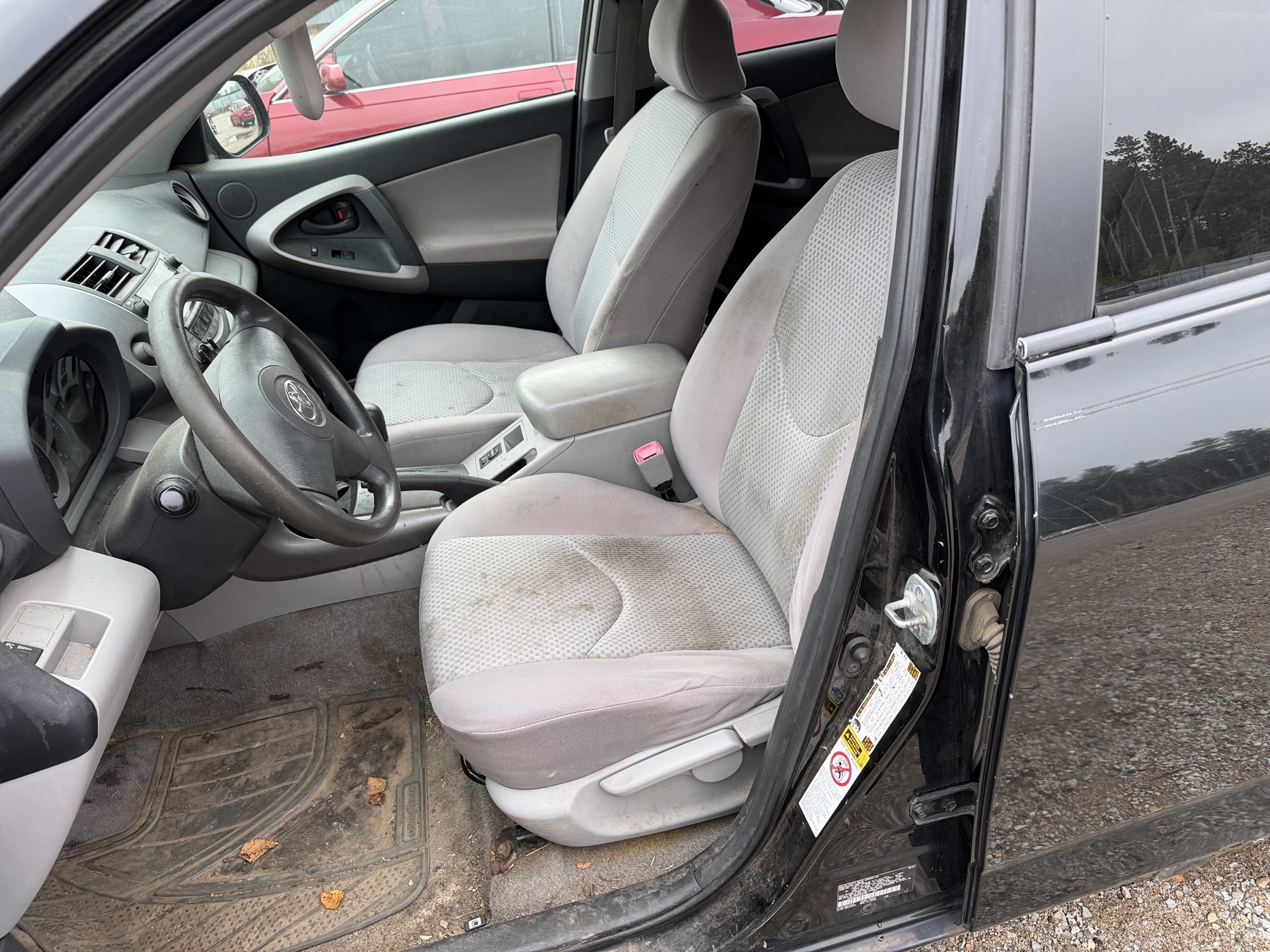 2007 toyota rav4 base-i4-2wd with 291949 miles for sale near Elk River, Minnesota 106586_22_driver_seat.jpg