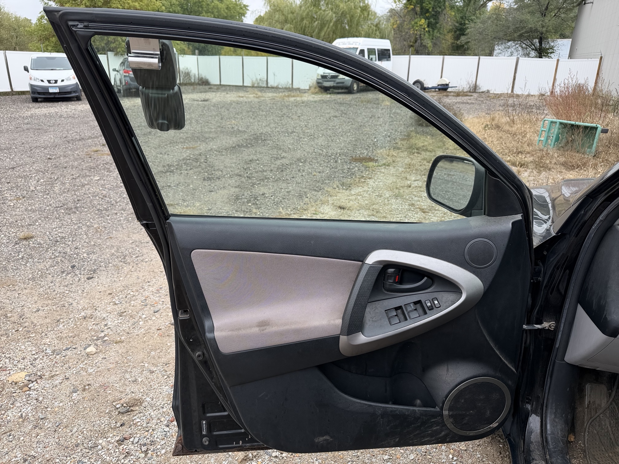 2007 toyota rav4 base-i4-2wd with 291949 miles for sale near Elk River, Minnesota 106586_23_driver_door_panel.jpg