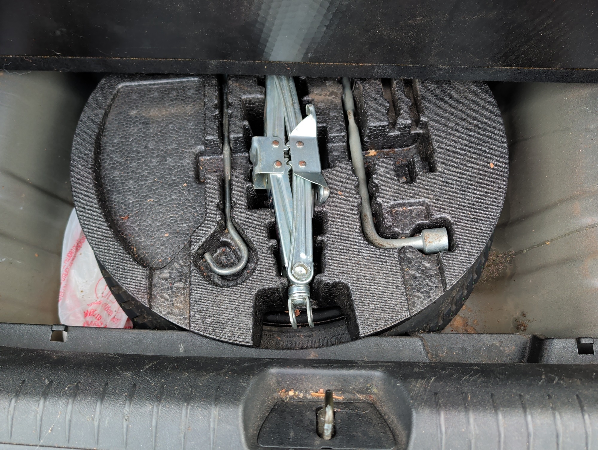 2006 honda civic-hybrid cvt with 234744 miles for sale near Elk River, Minnesota 106587_27_spare_tire.jpg
