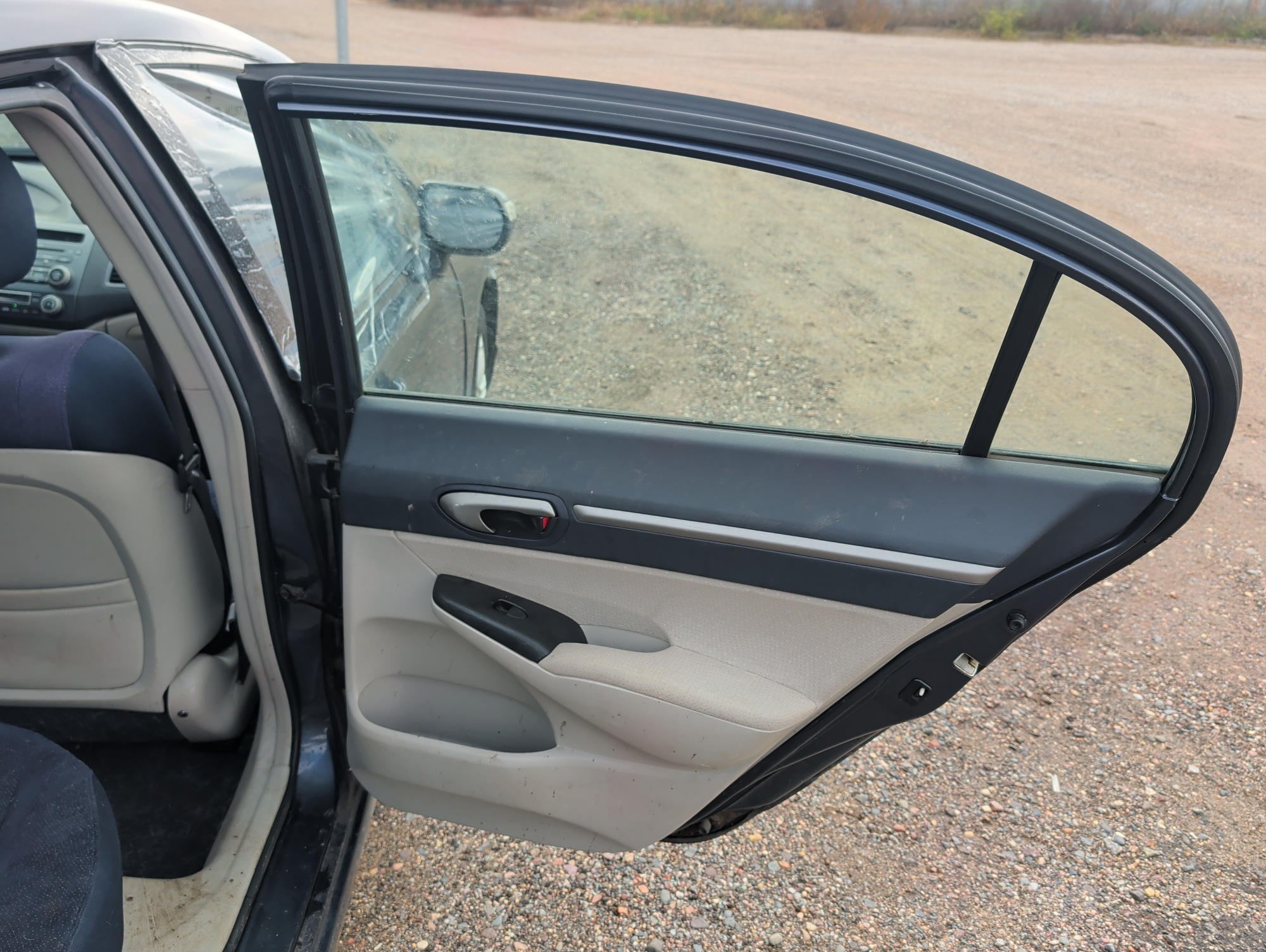 2006 honda civic-hybrid cvt with 234744 miles for sale near Elk River, Minnesota 106587_30_pass_rear_door_panel.jpg