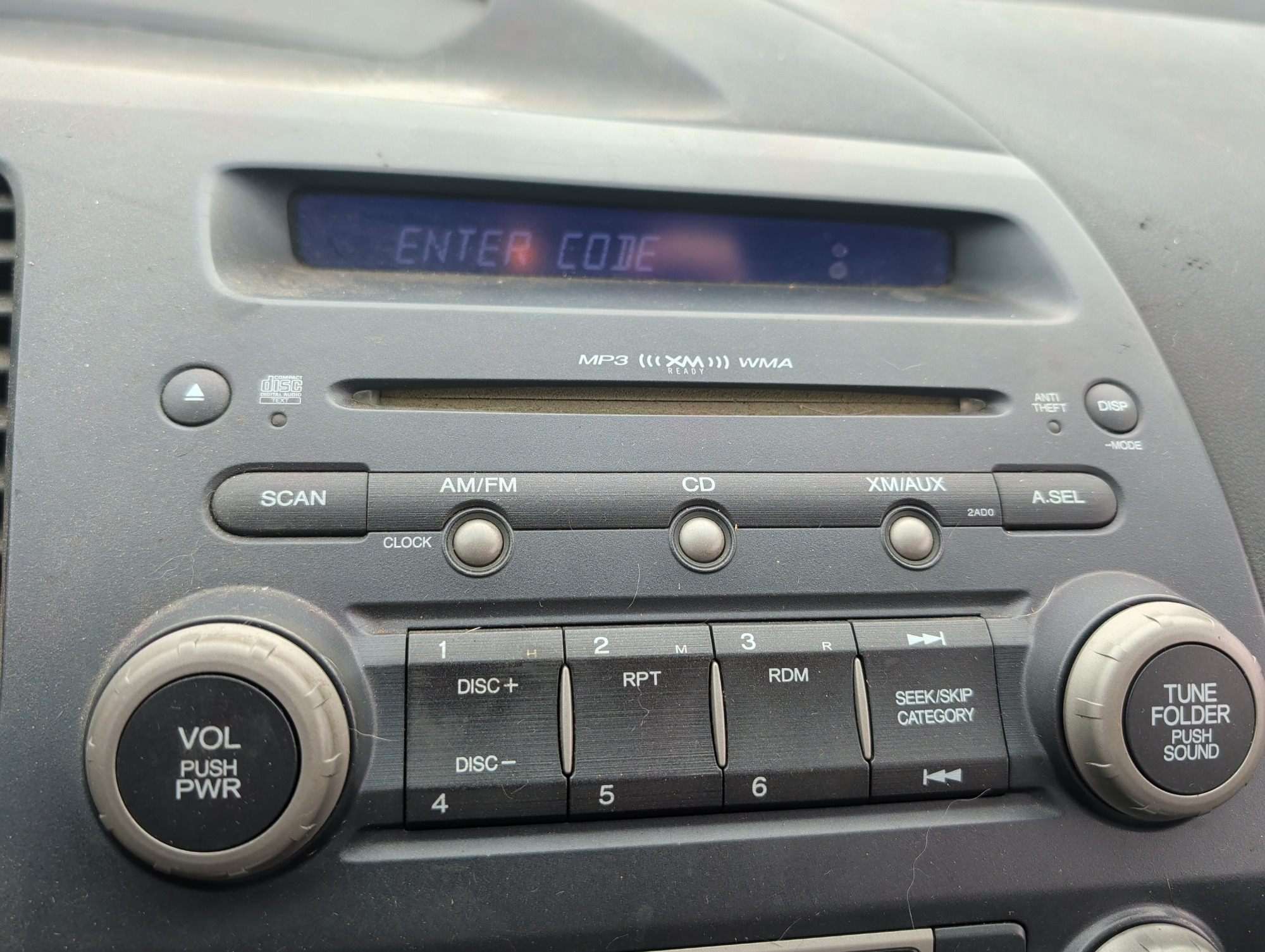 2006 honda civic-hybrid cvt with 234744 miles for sale near Elk River, Minnesota 106587_39_radio_closeup.jpg