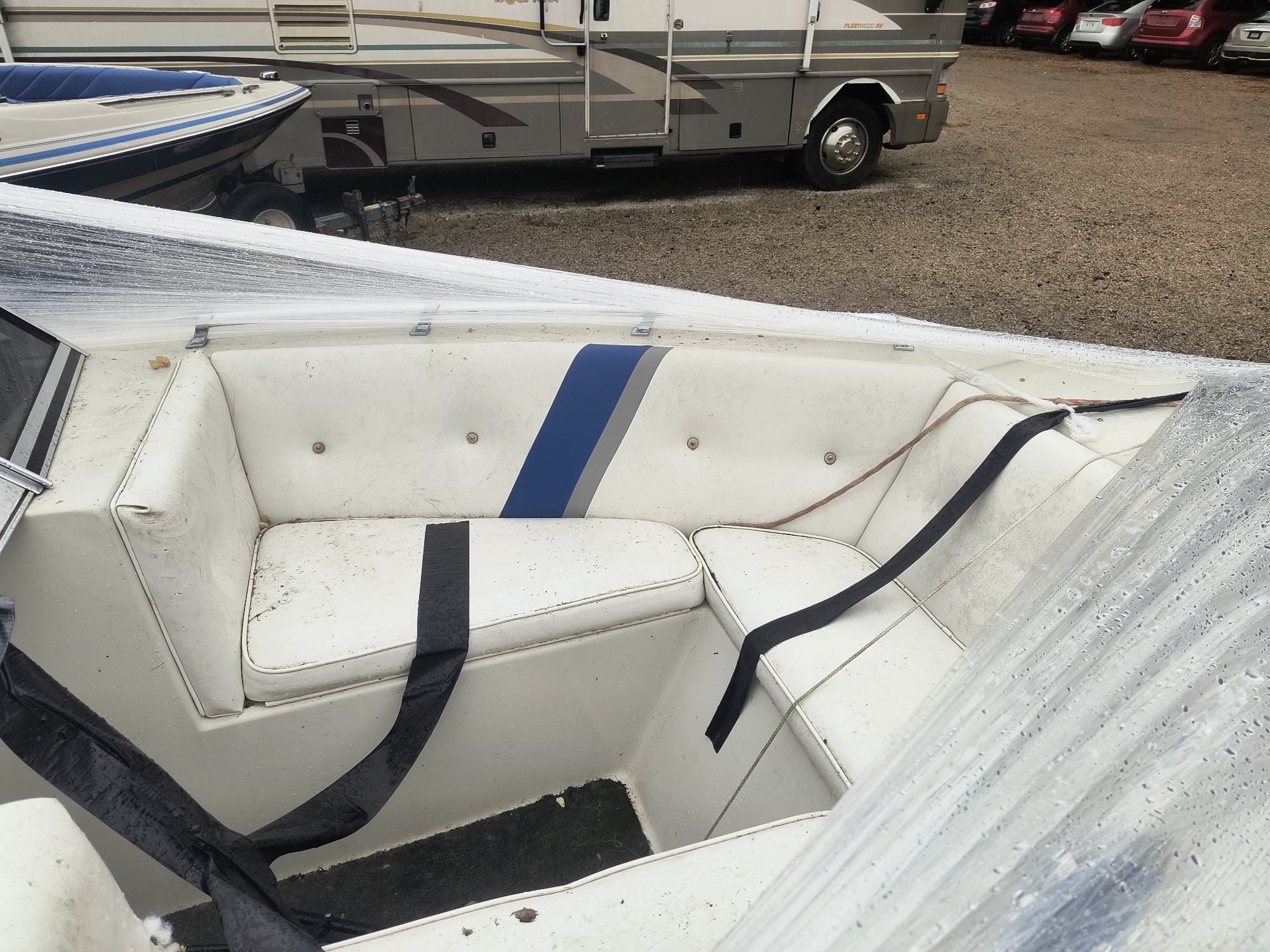 1989 mirrocraft sierra for sale near Elk River, Minnesota 106588_29_third_row_seat.jpg