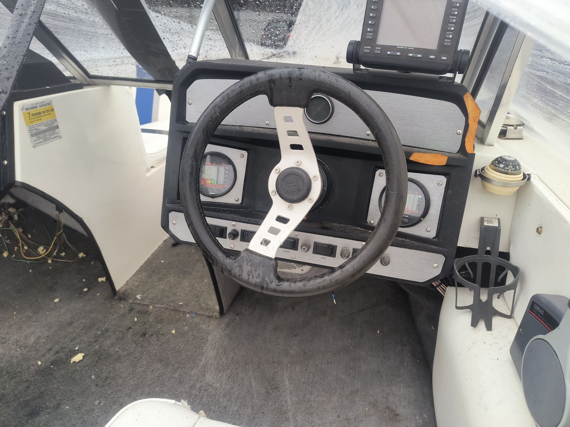 1989 mirrocraft sierra for sale near Elk River, Minnesota 106588_33_dash_from_driver.jpg