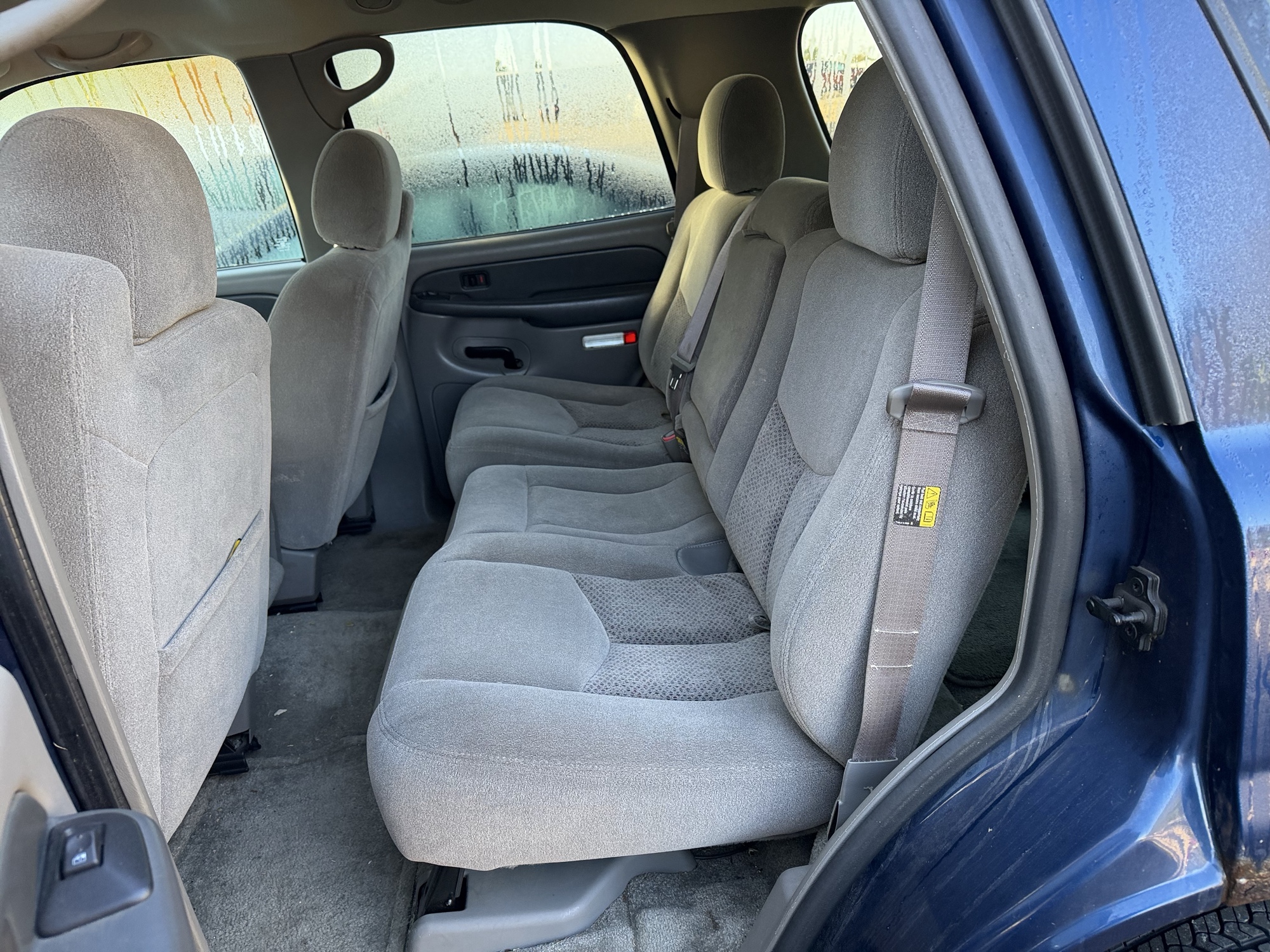 2003 chevrolet tahoe 4wd with 168168 miles for sale near Elk River, Minnesota 106589_24_drv_rear_seat.jpg