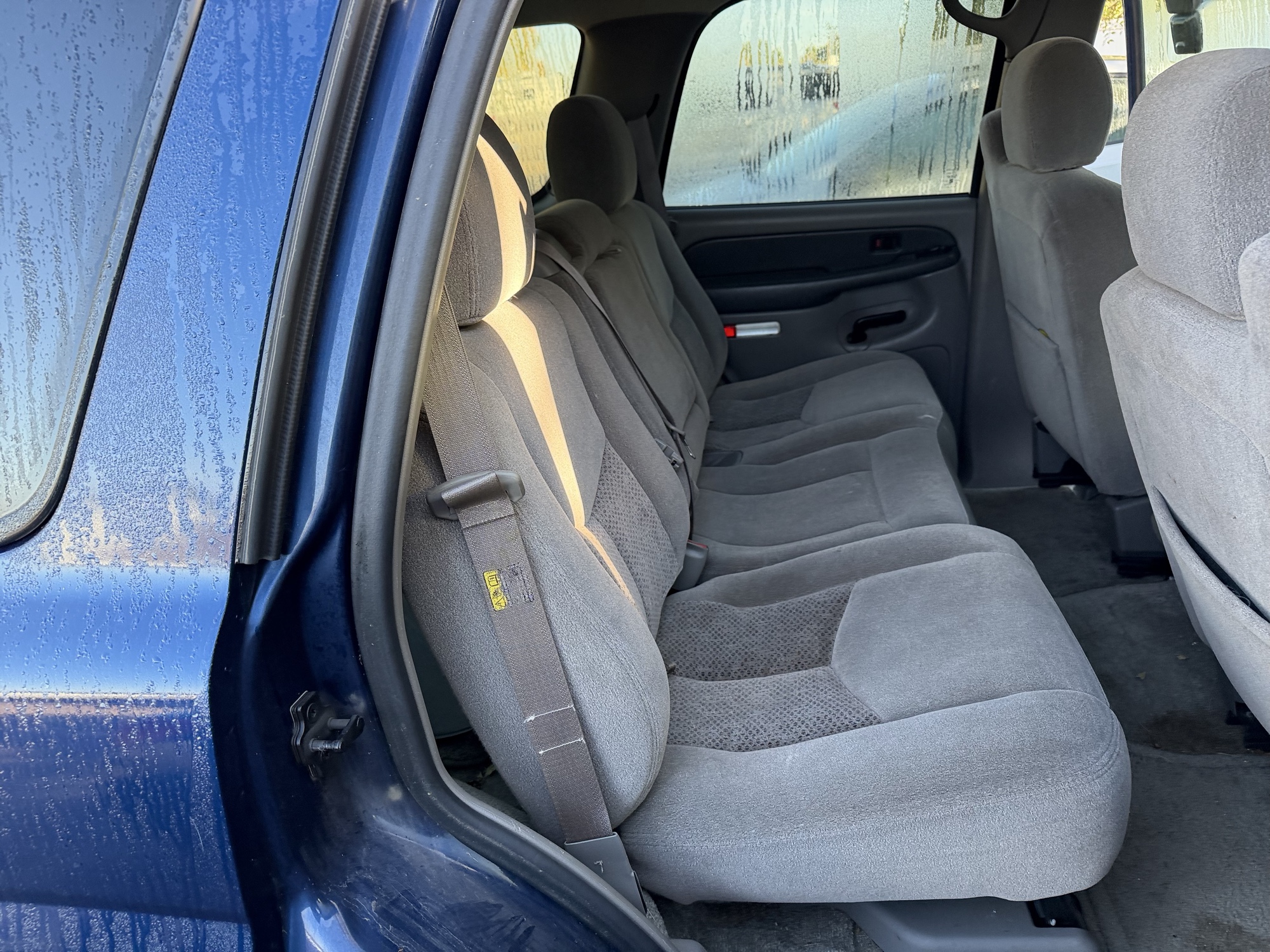 2003 chevrolet tahoe 4wd with 168168 miles for sale near Elk River, Minnesota 106589_28_pass_rear_seat.jpg