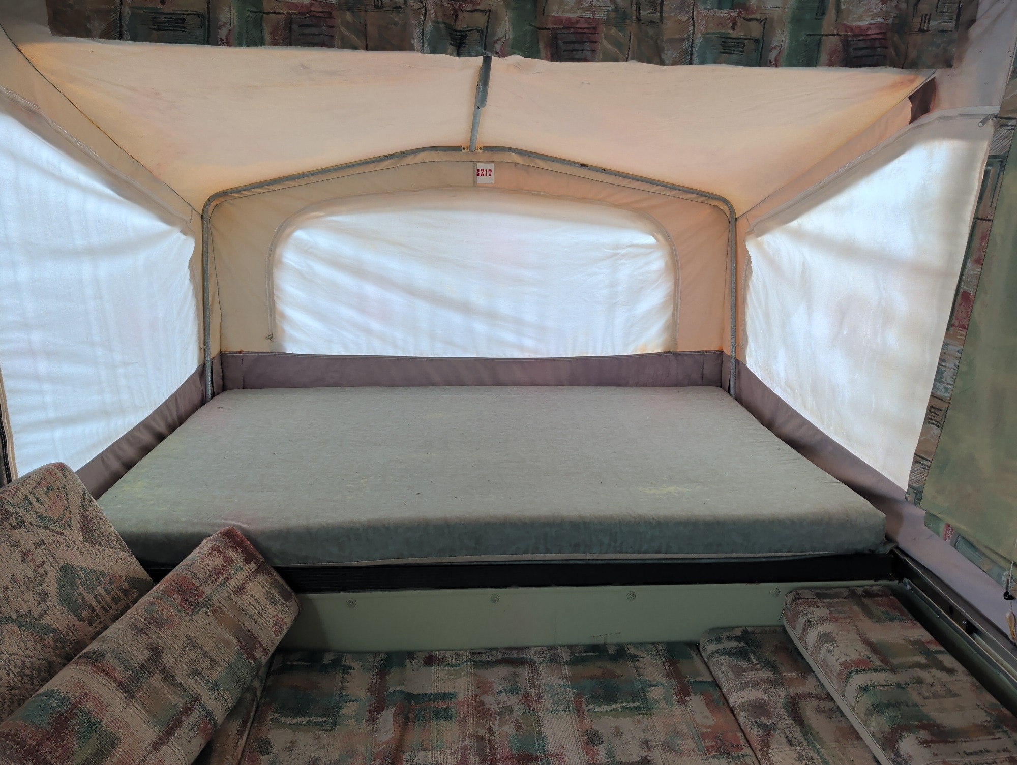 1999 jayco unknown - for sale near Elk River, Minnesota 106590_29_third_row_seat.jpg