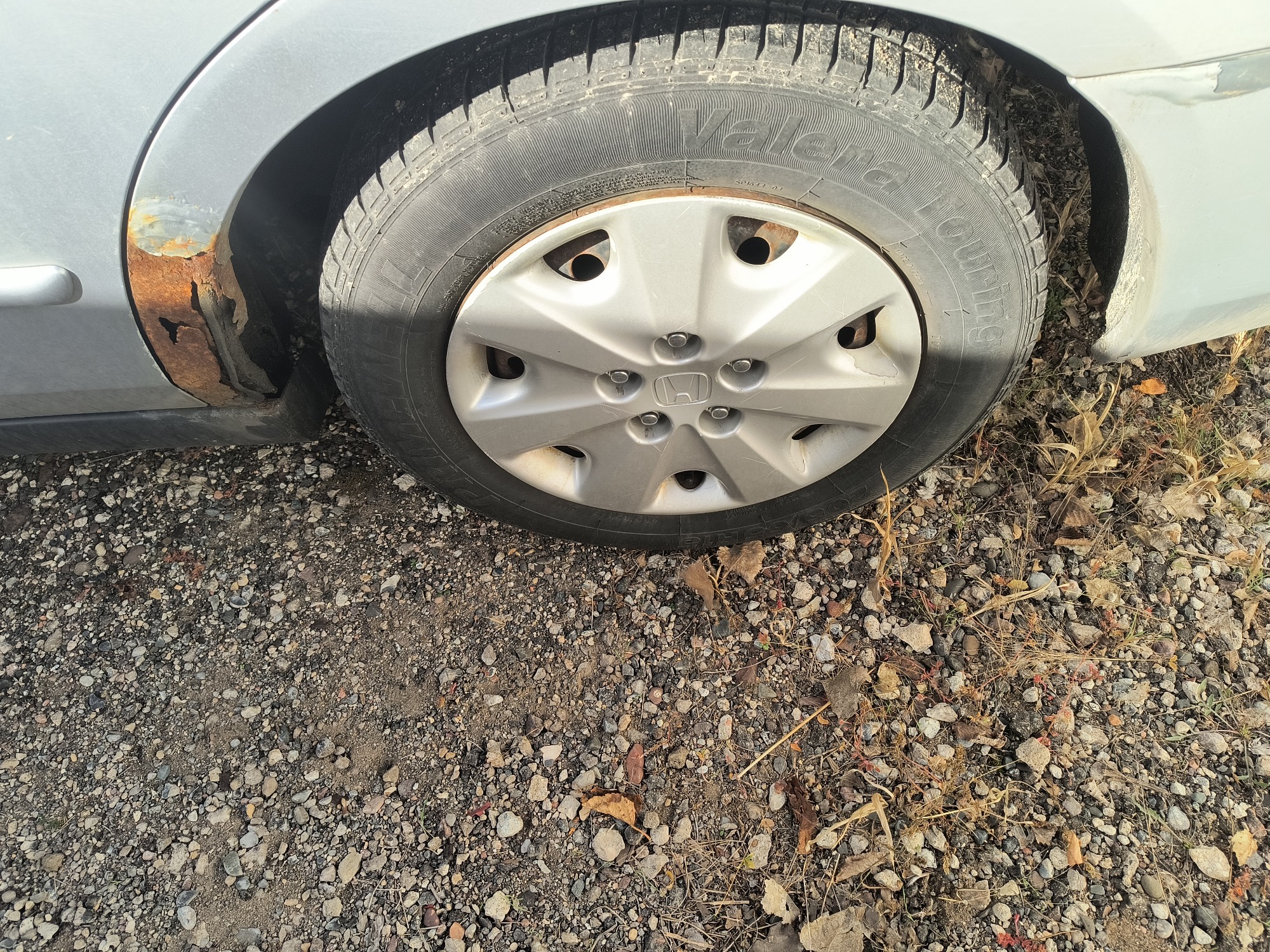2003 honda accord lx-sedan-at for sale near Elk River, Minnesota 106591_13_rear_drv_wheel.jpg