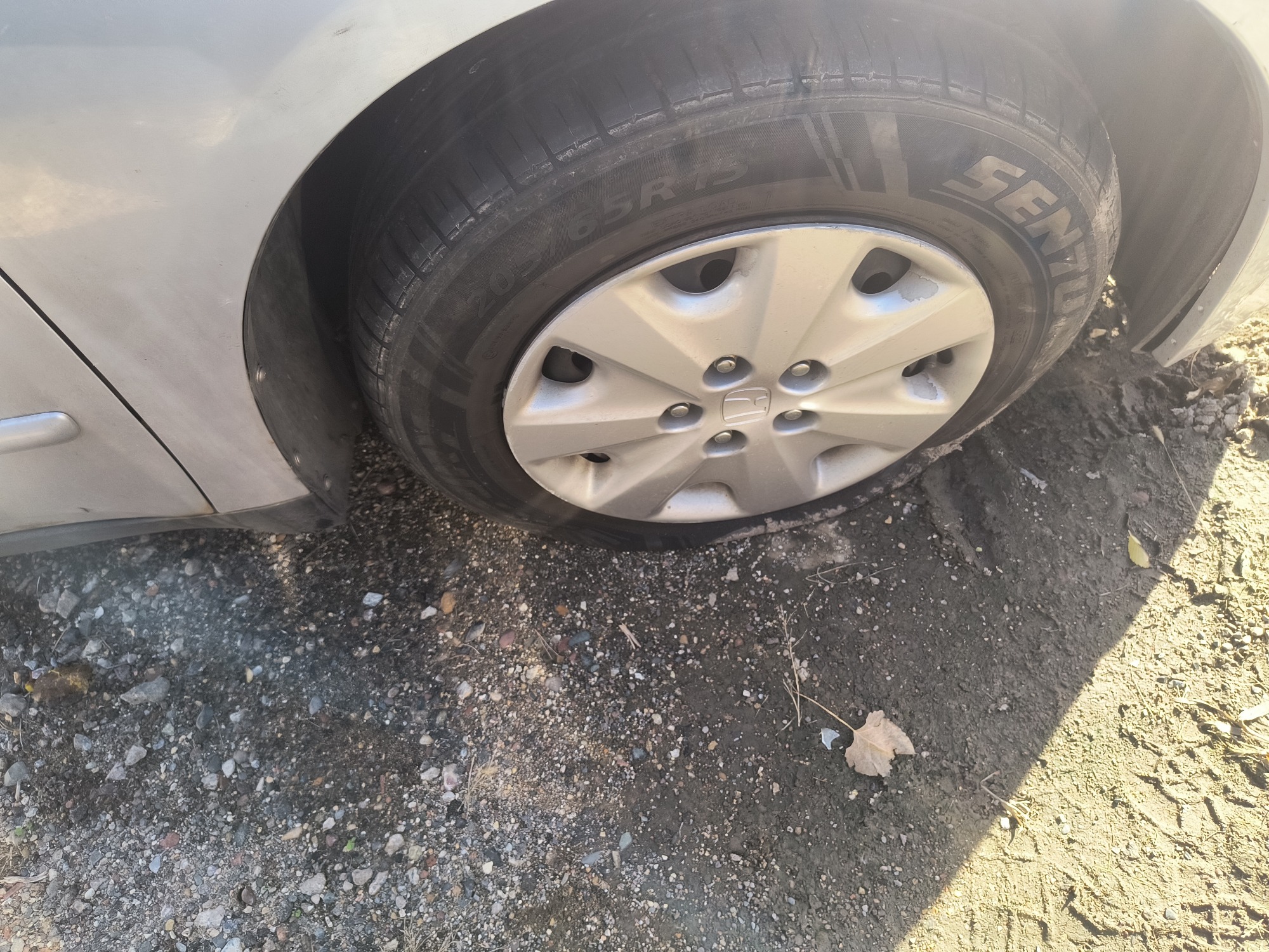 2003 honda accord lx-sedan-at for sale near Elk River, Minnesota 106591_15_front_pass_wheel.jpg