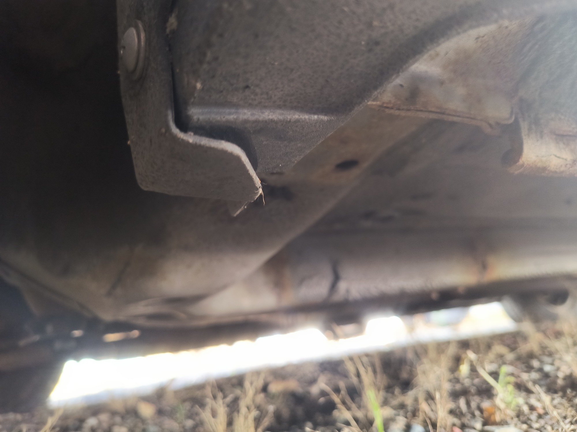 2003 honda accord lx-sedan-at for sale near Elk River, Minnesota 106591_17_undercar_drv_side.jpg