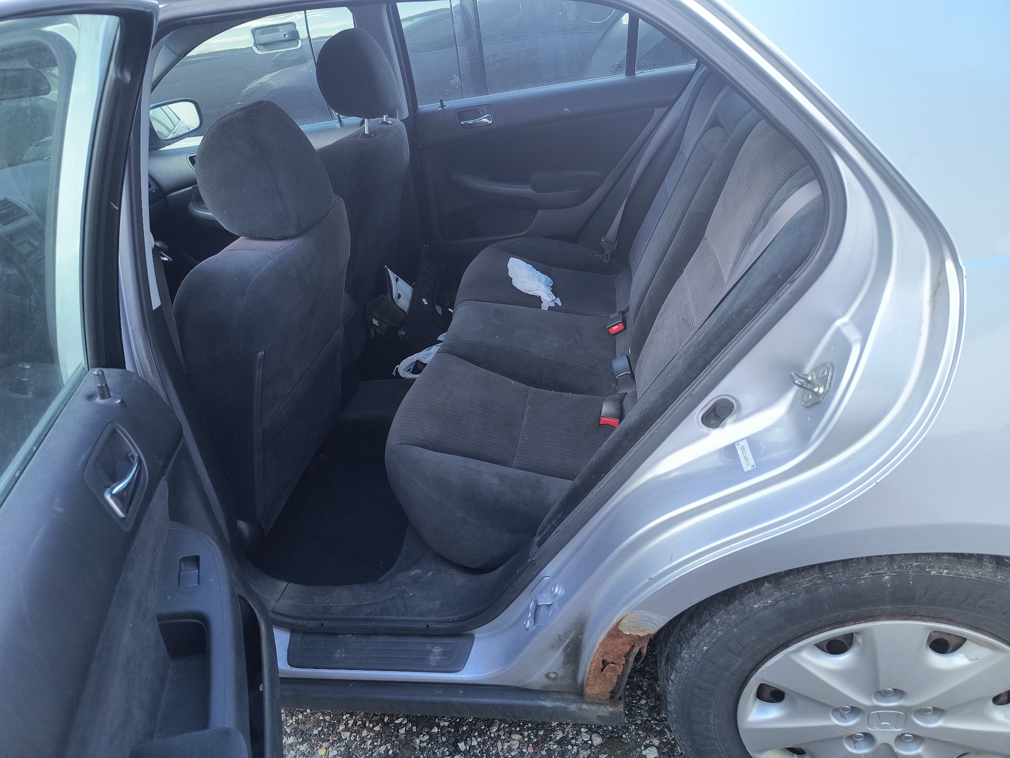 2003 honda accord lx-sedan-at for sale near Elk River, Minnesota 106591_24_drv_rear_seat.jpg