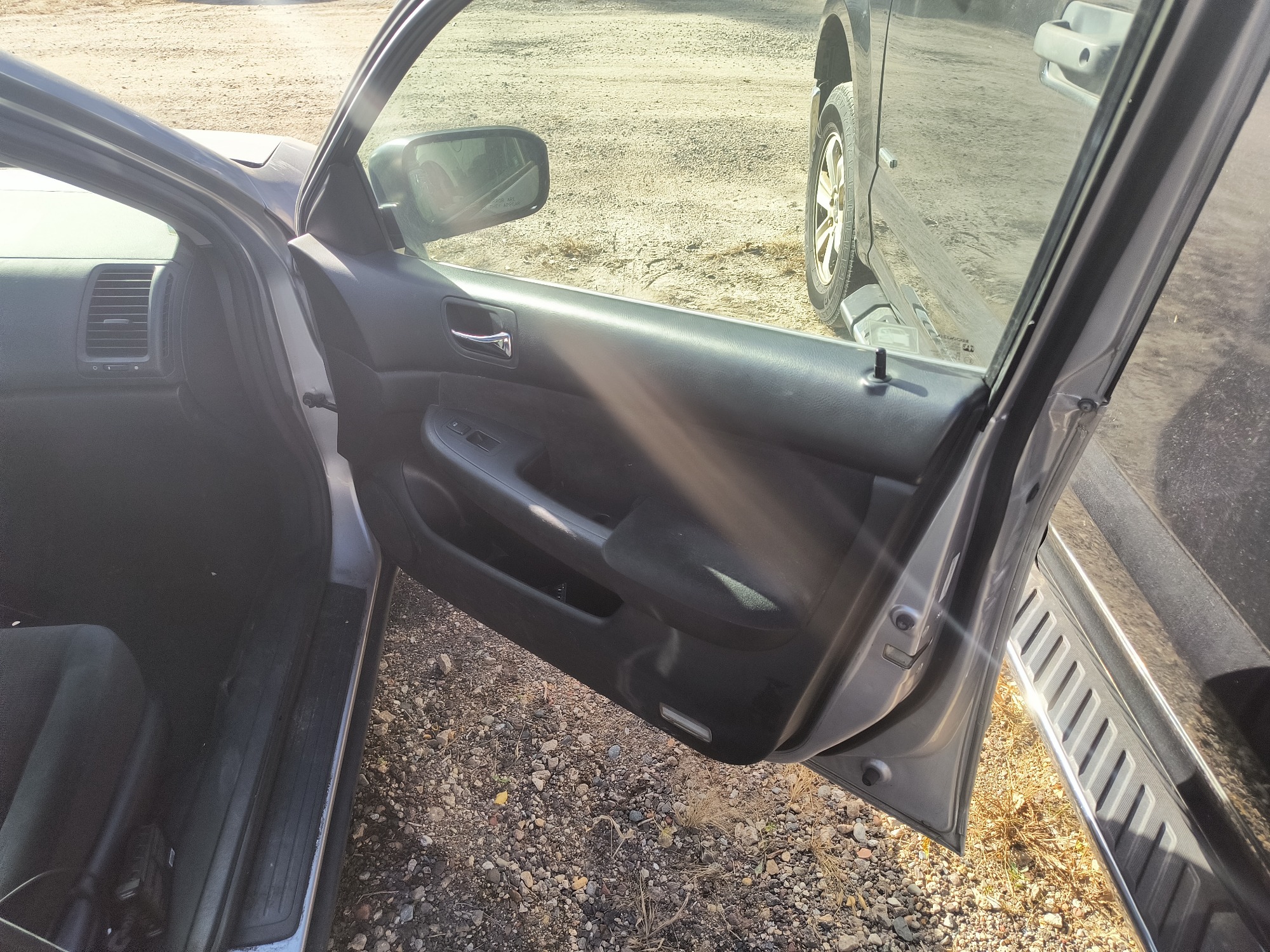 2003 honda accord lx-sedan-at for sale near Elk River, Minnesota 106591_32_passenger_door_panel.jpg